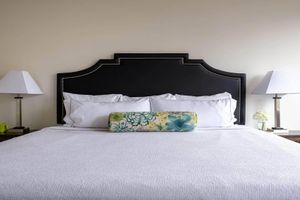 Arriendo temporal - 16th FL Bold CozySuites w/pool, gym, roof #2