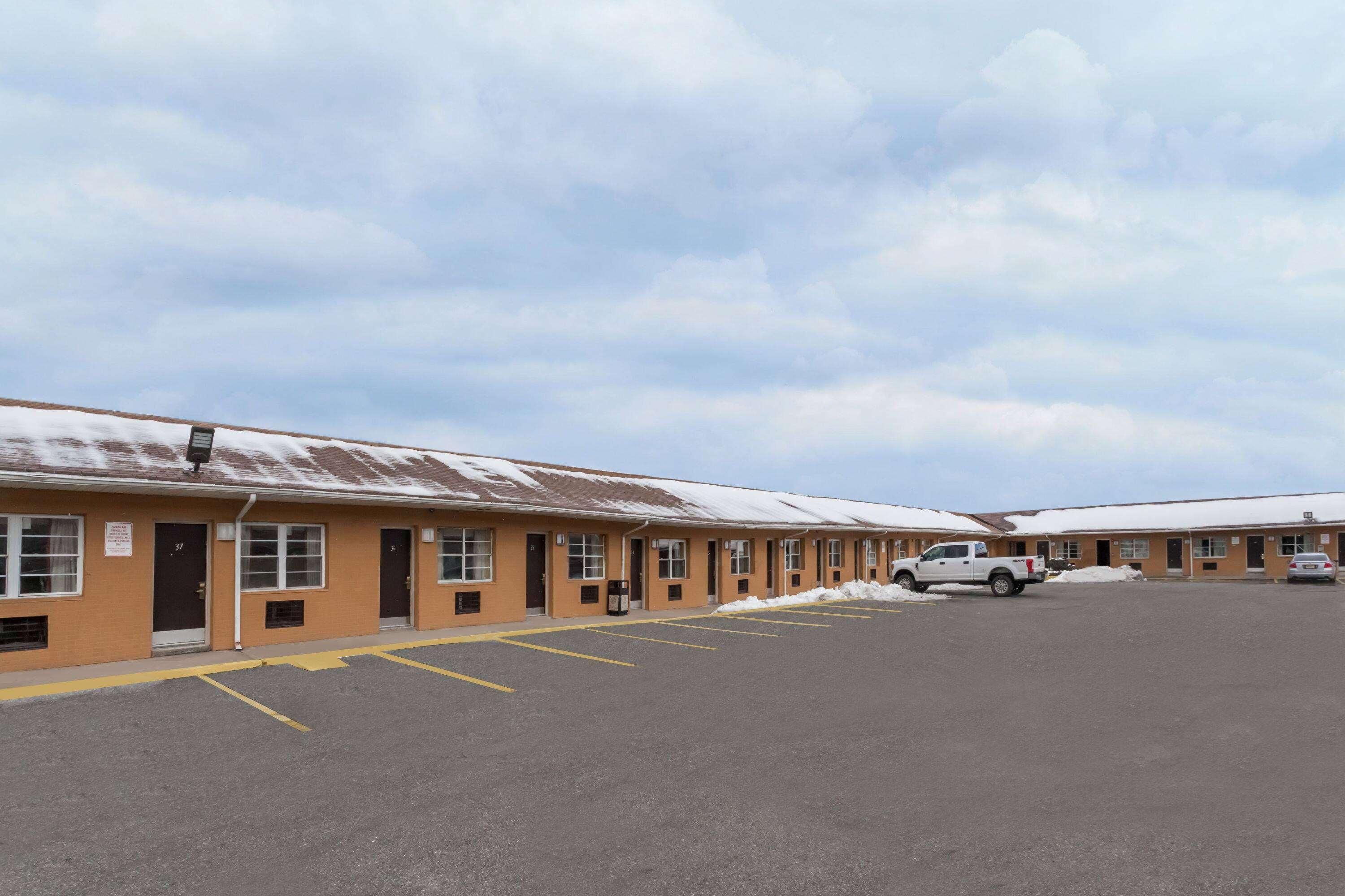 Vista Exterior Travelodge by Wyndham Jersey City
