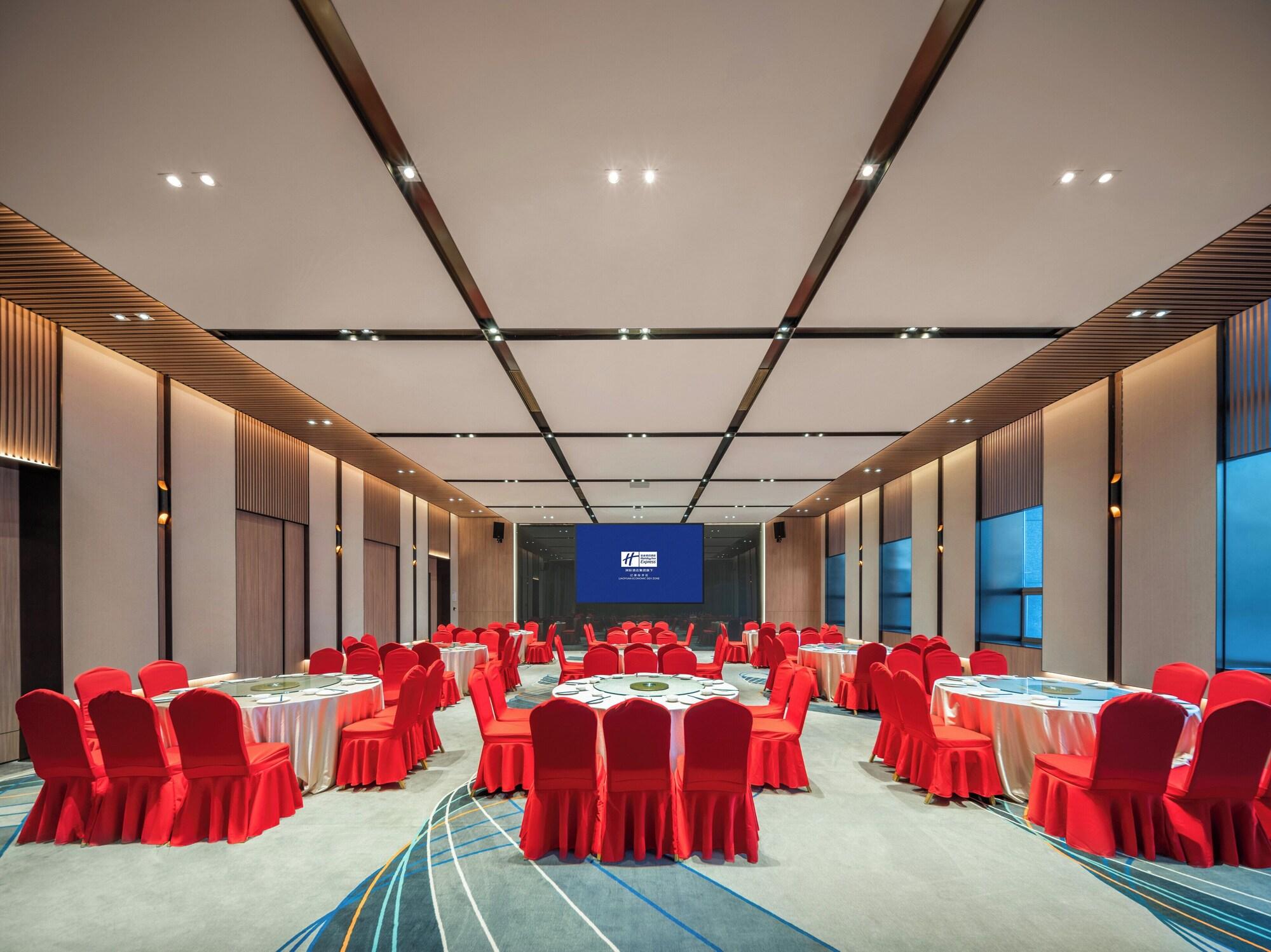 Sala de Reuniones Holiday Inn Express Liaoyuan Economic Development Zone by IHG