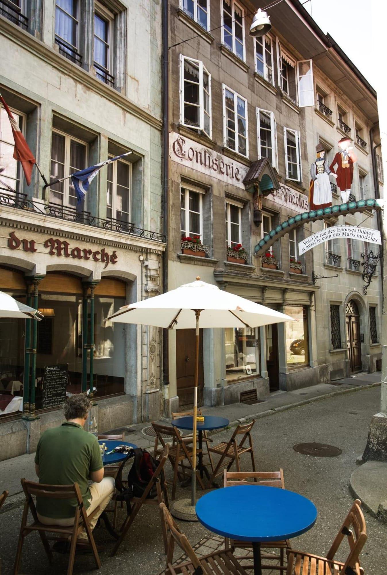 Vista Exterior Hotel Alpha