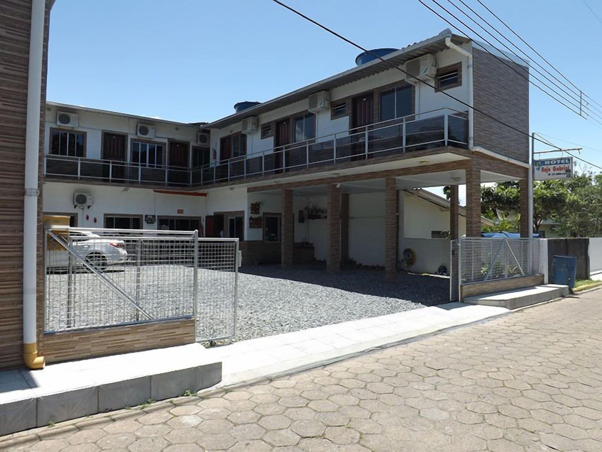 Vista Exterior Hotel Anjo Gabriel