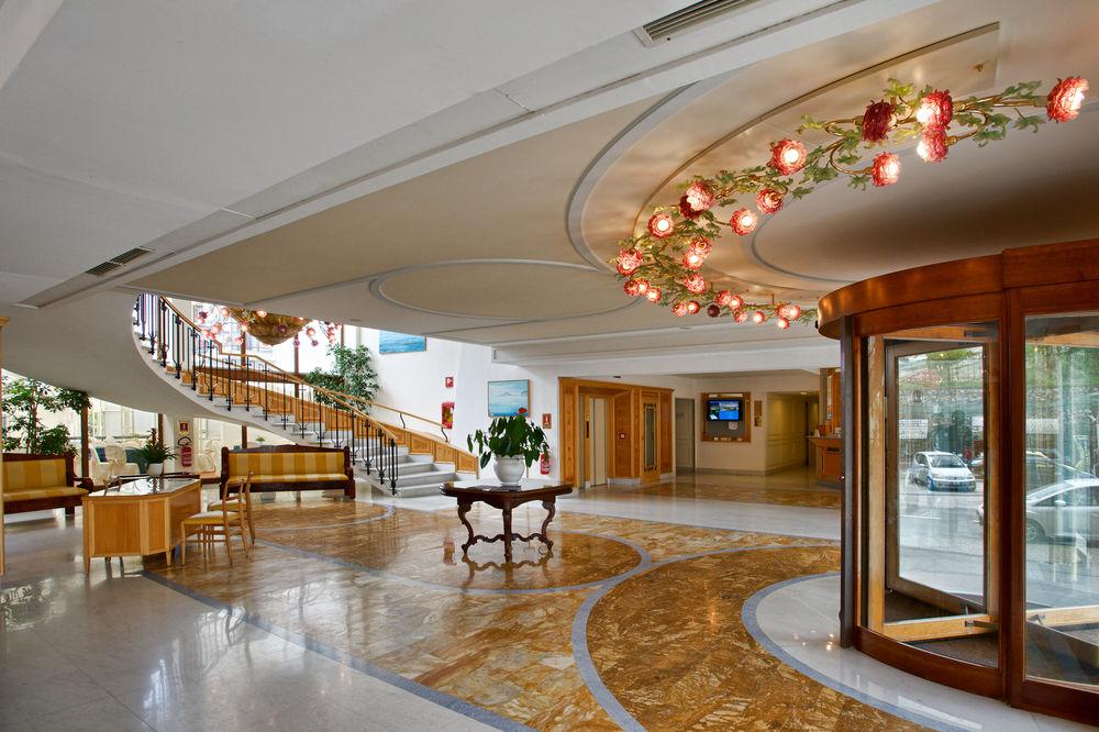 Vista do lobby Grand Hotel Flora