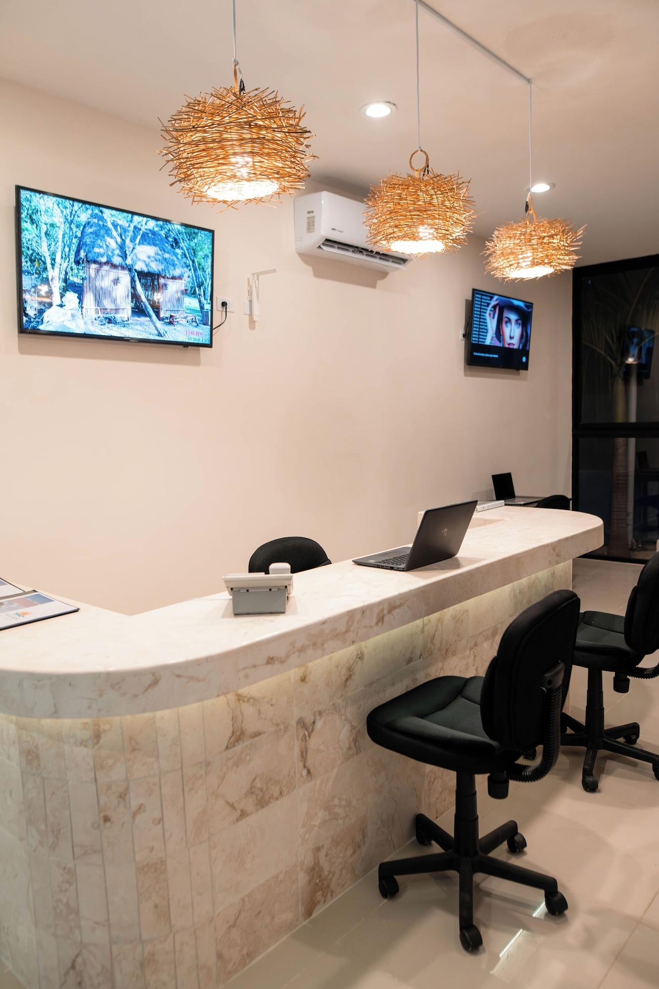 Vista Lobby Hotel & Suites Yuca Ville
