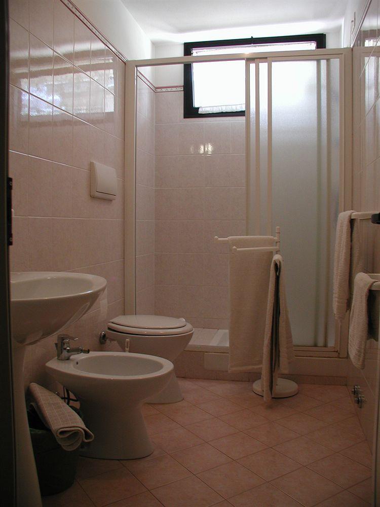 Equipamiento de Habitación Hotel Marystella