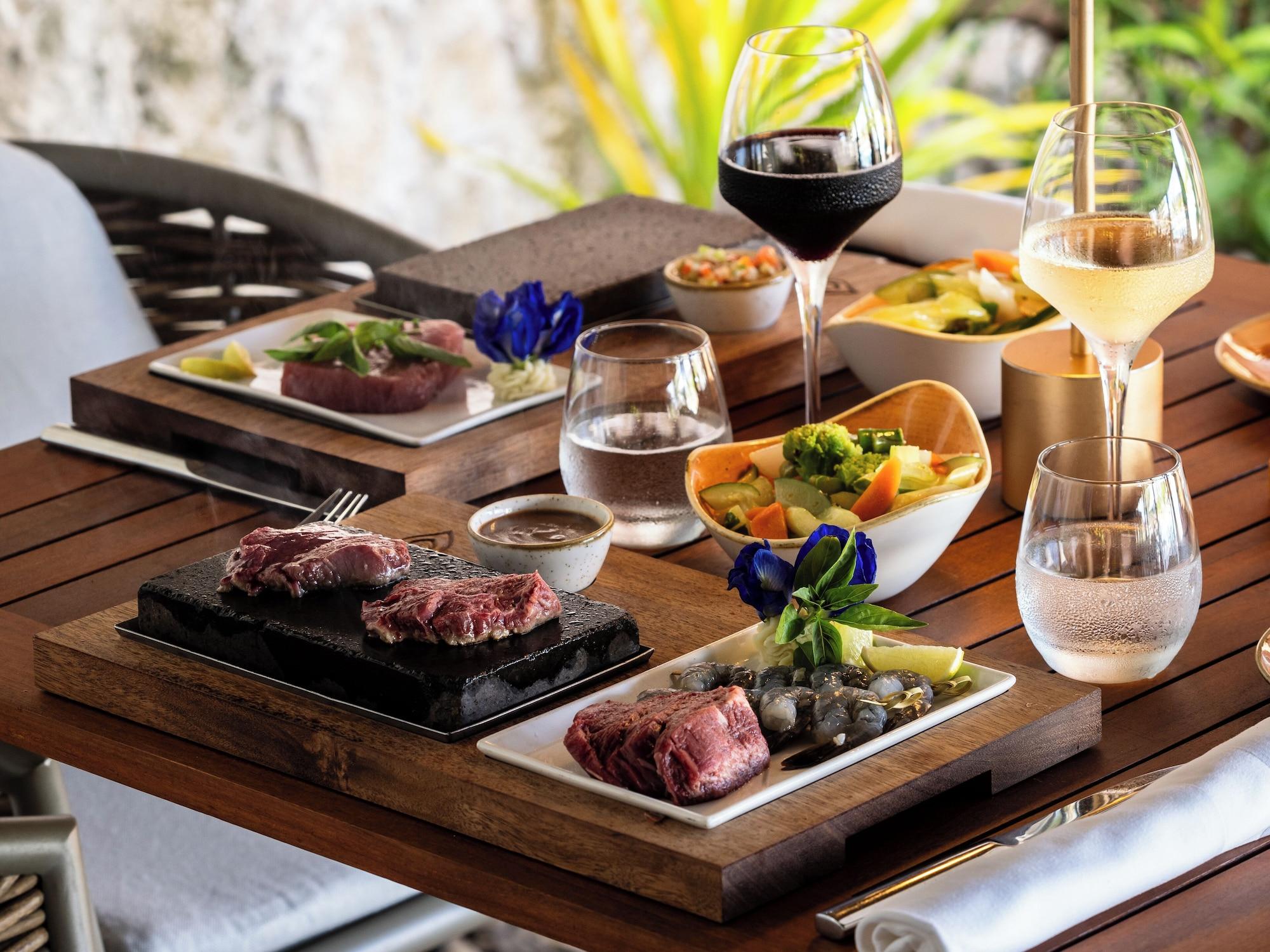 Restaurant Le Bora Bora by Pearl Resorts