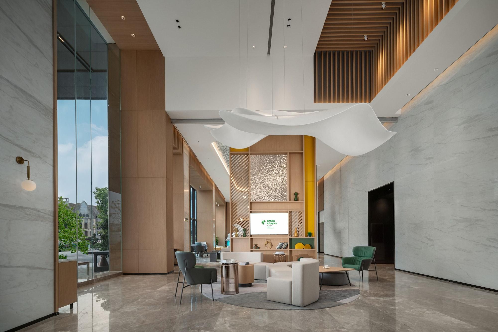 Vista Lobby Holiday Inn Luzhou Longjian by IHG