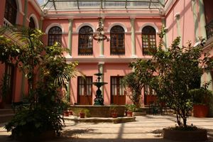 Alojamiento - Capital Plaza Hotel