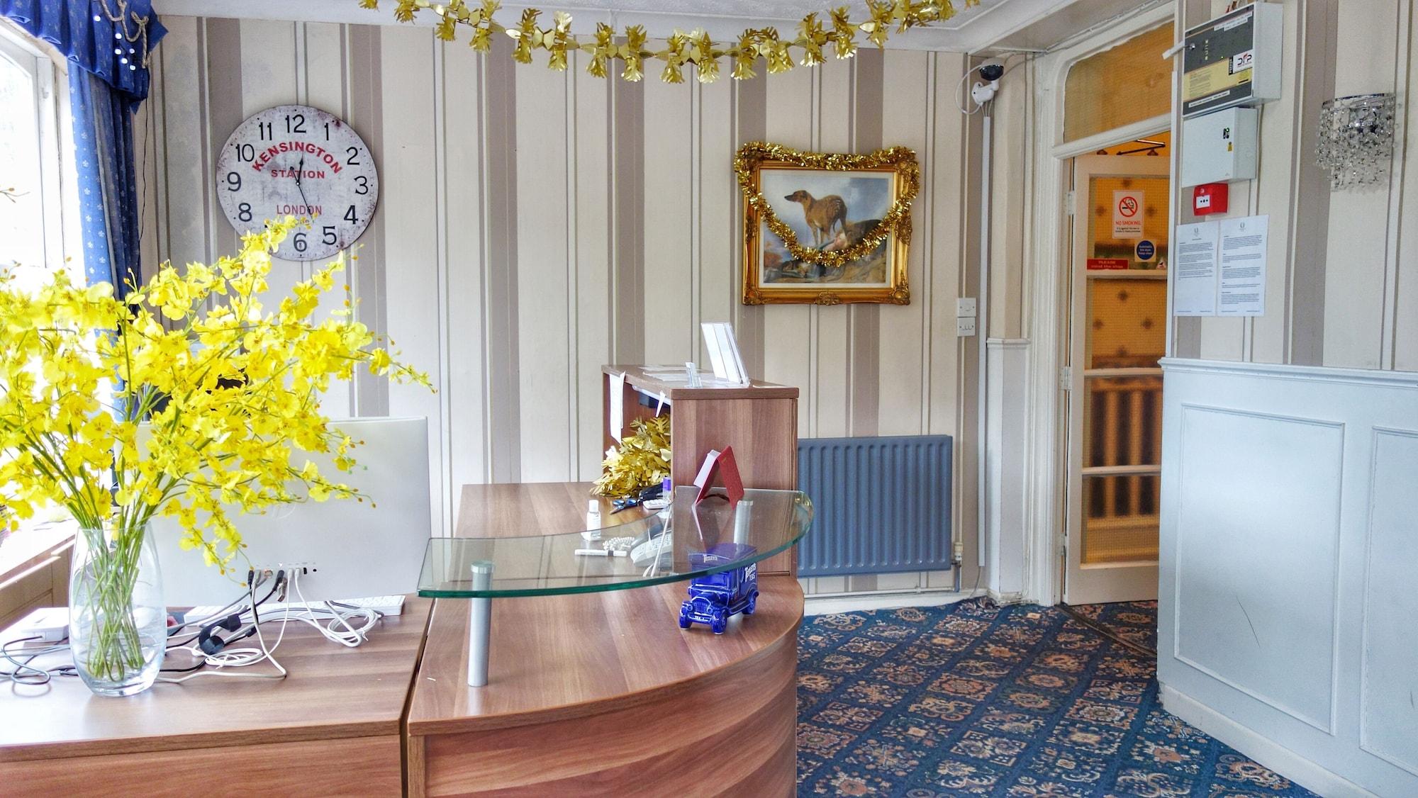 Vista Lobby The Kensington Hotel