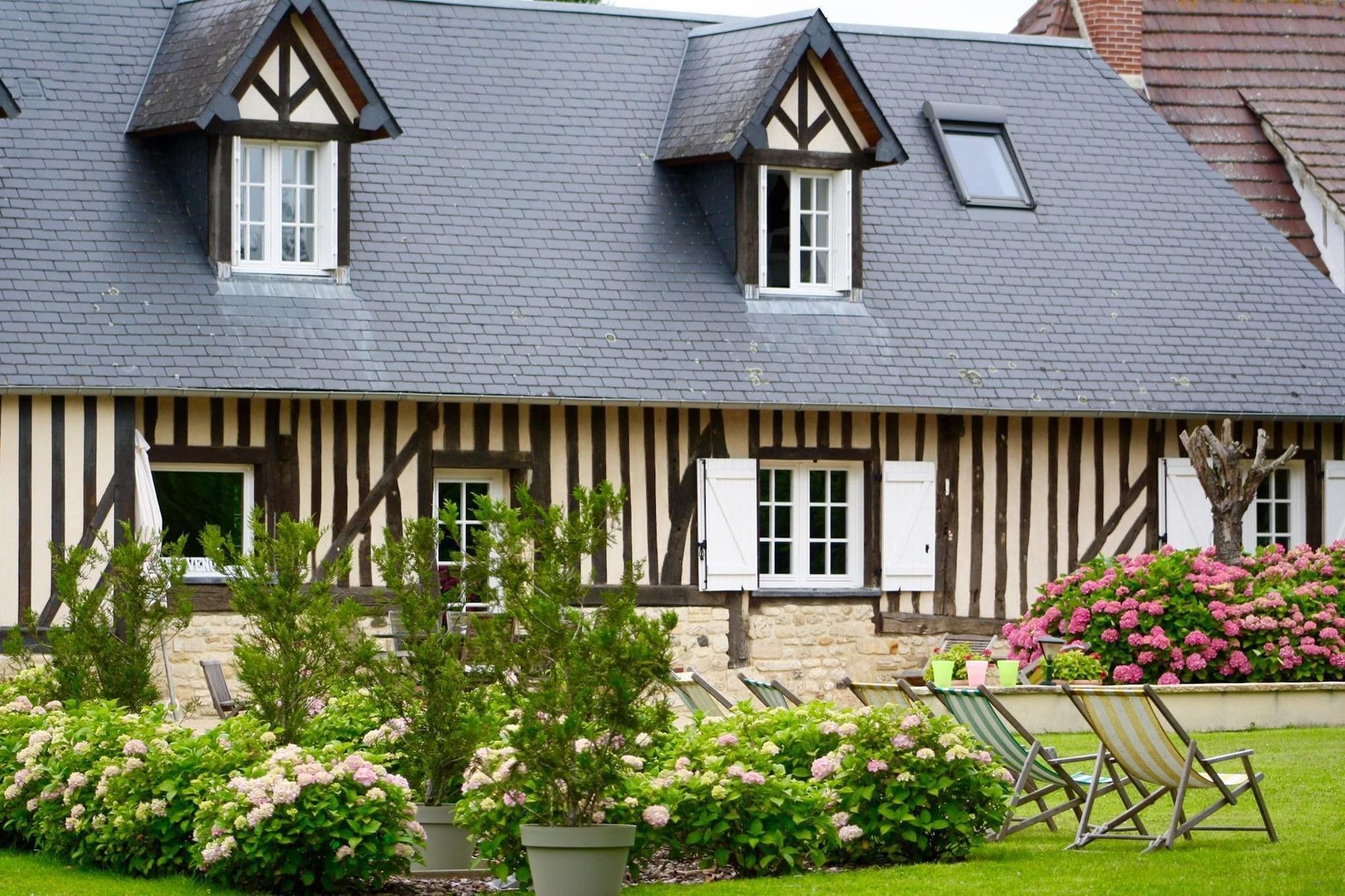 Vista Exterior La Longère