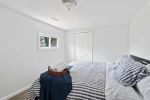 Alquiler Vacacional - Modern & Clean Lakehouse Retreat - Ice fishing, Beach, Kayaks, Fire Pit, Skiing