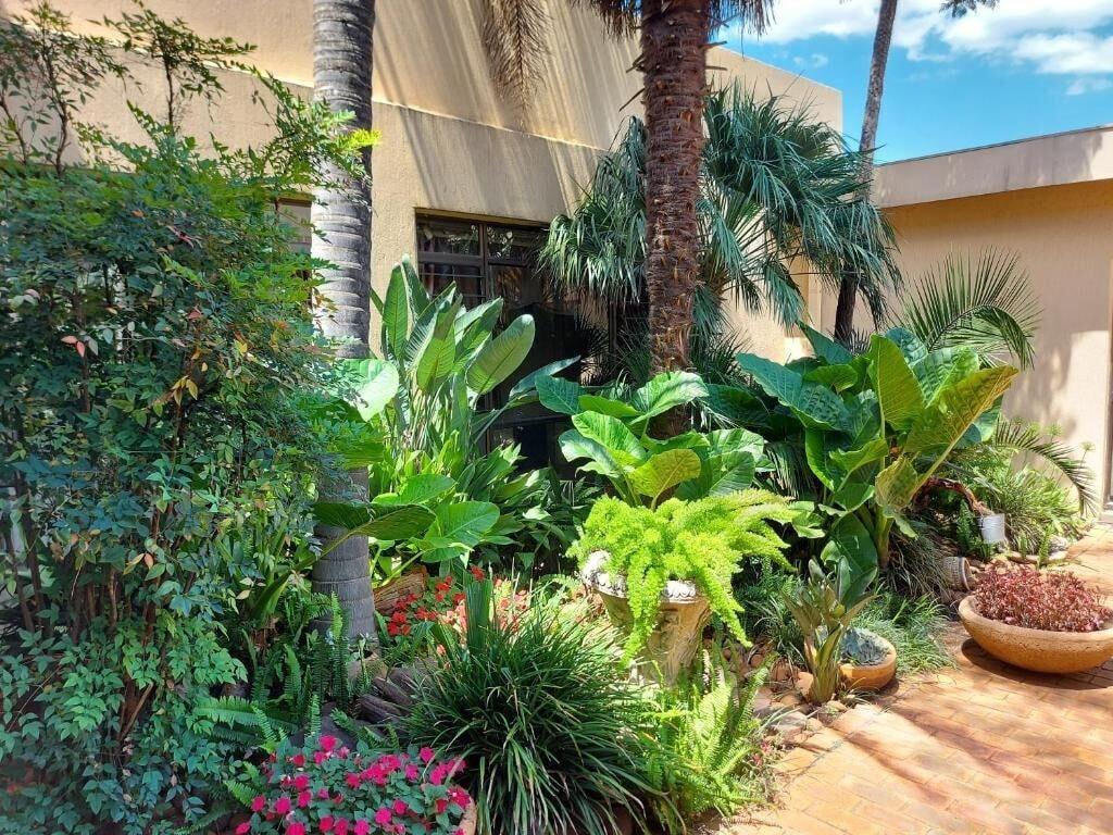 Comodidades del Alojamiento Midway Inn