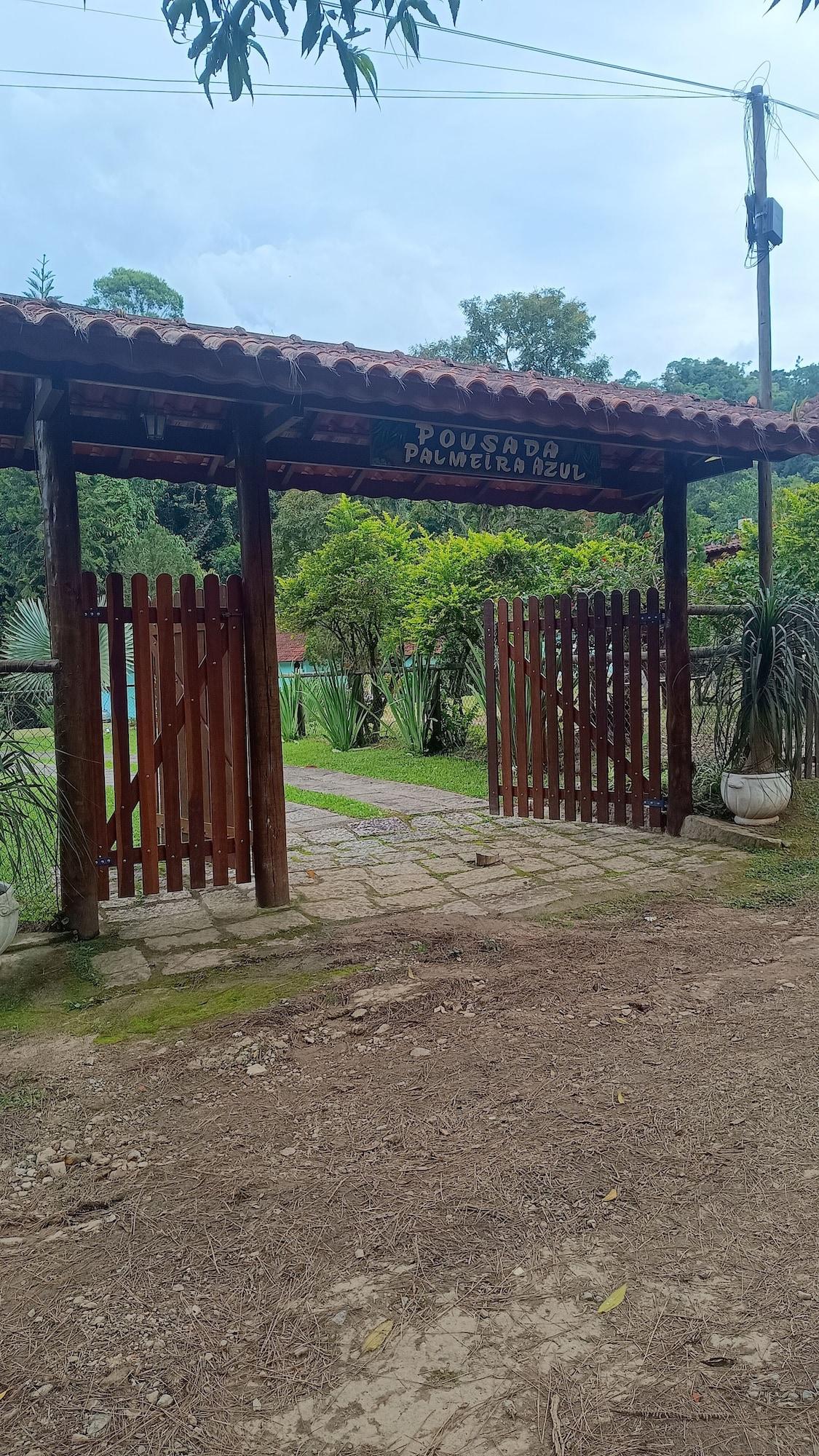 Vista Exterior POUSADA PALMEIRA AZUL