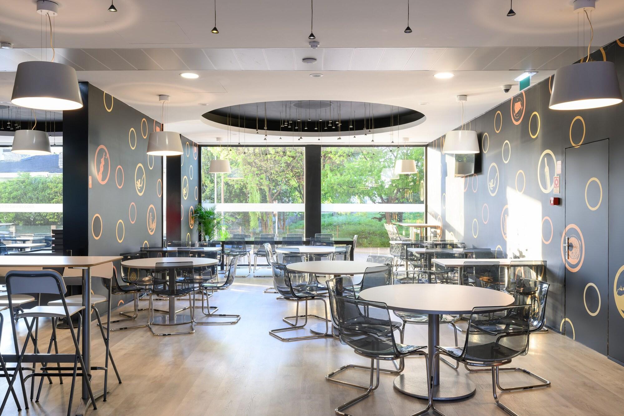 Bar/Salón Star Inn Porto