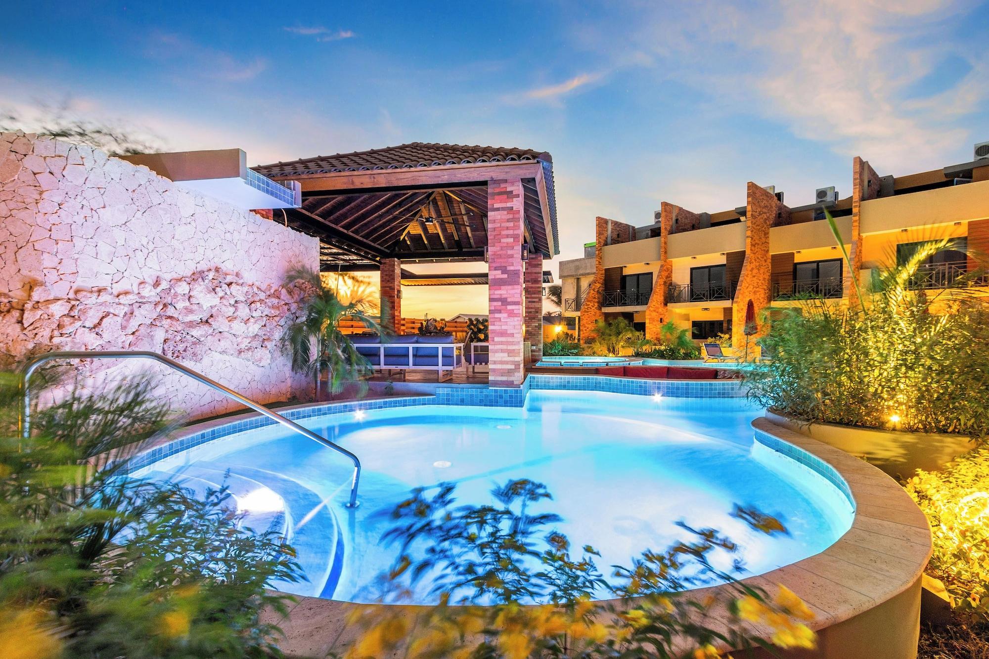 Varios Bocobay Porta al Sole Condos