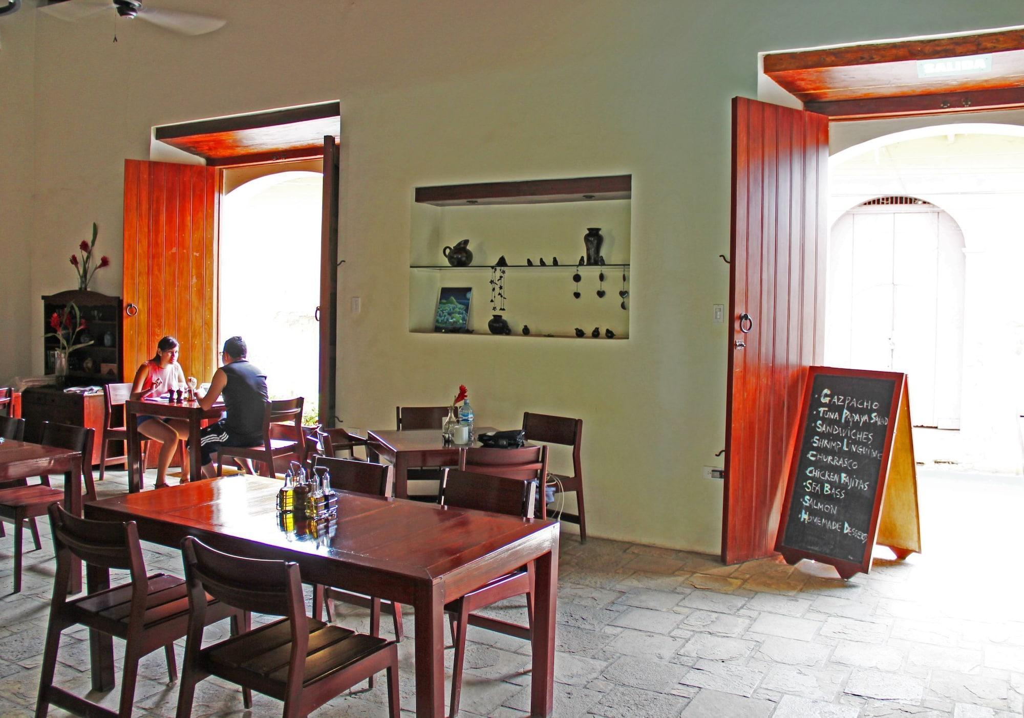 Restaurant Hotel Cafe Azul