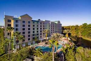 Alojamiento - Comfort Suites Maingate East
