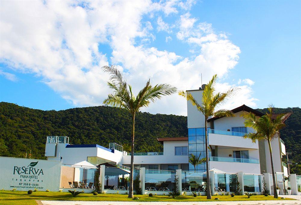 Vista da fachada Reserva Praia Hotel