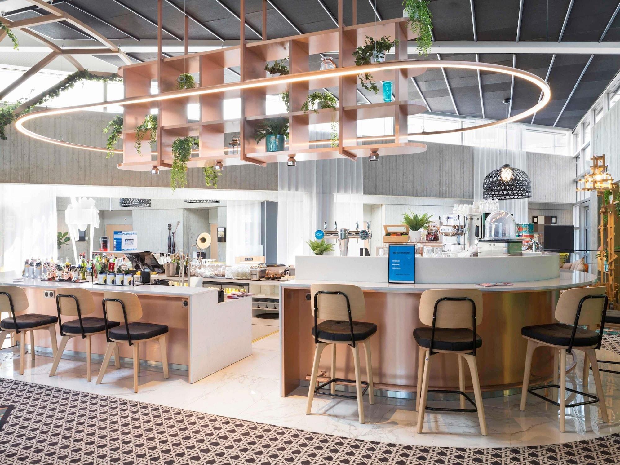 Bar/Salón Novotel Paris Charles de Gaulle Airport