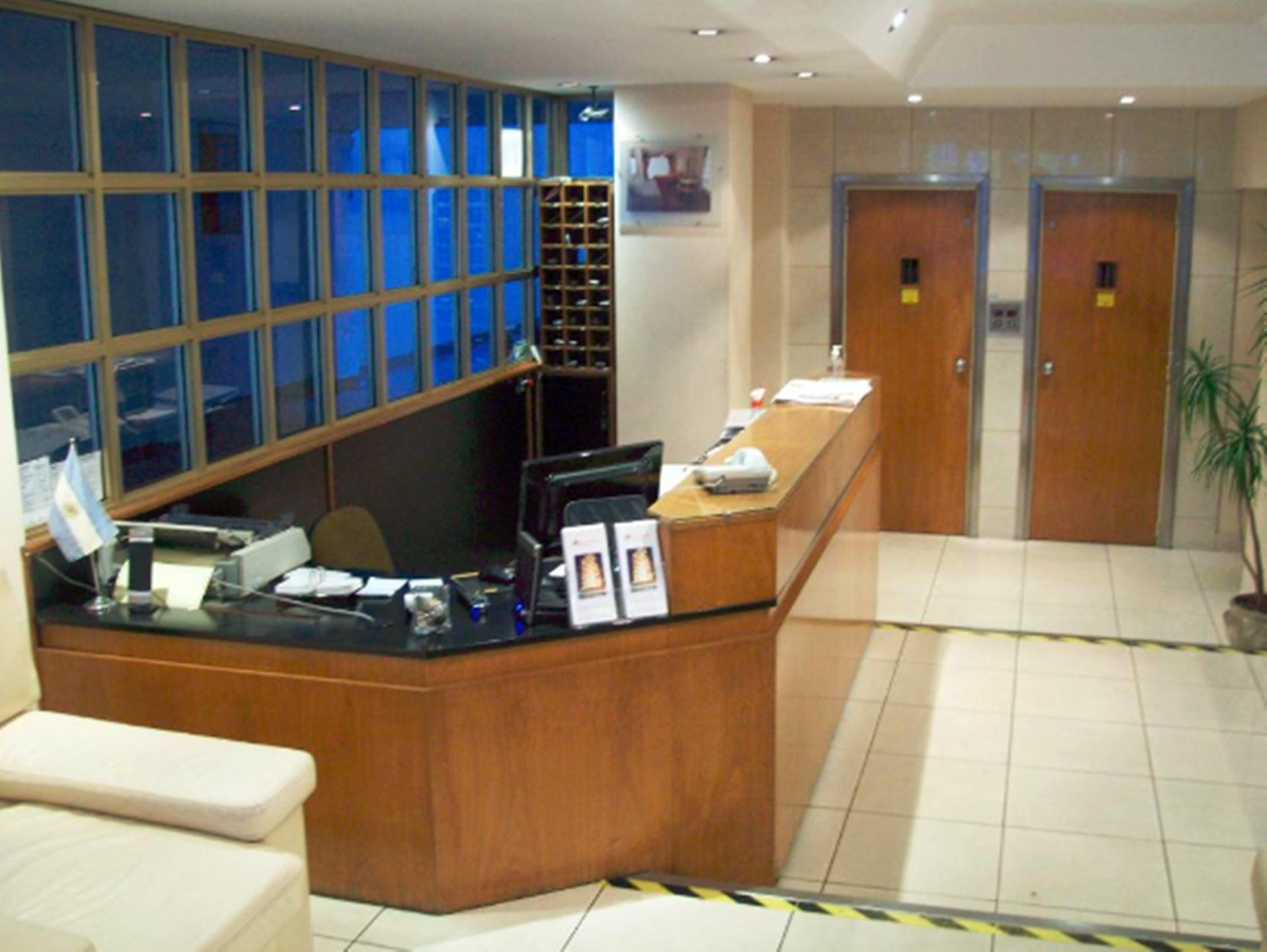 Vista Lobby Maison Apart Hotel