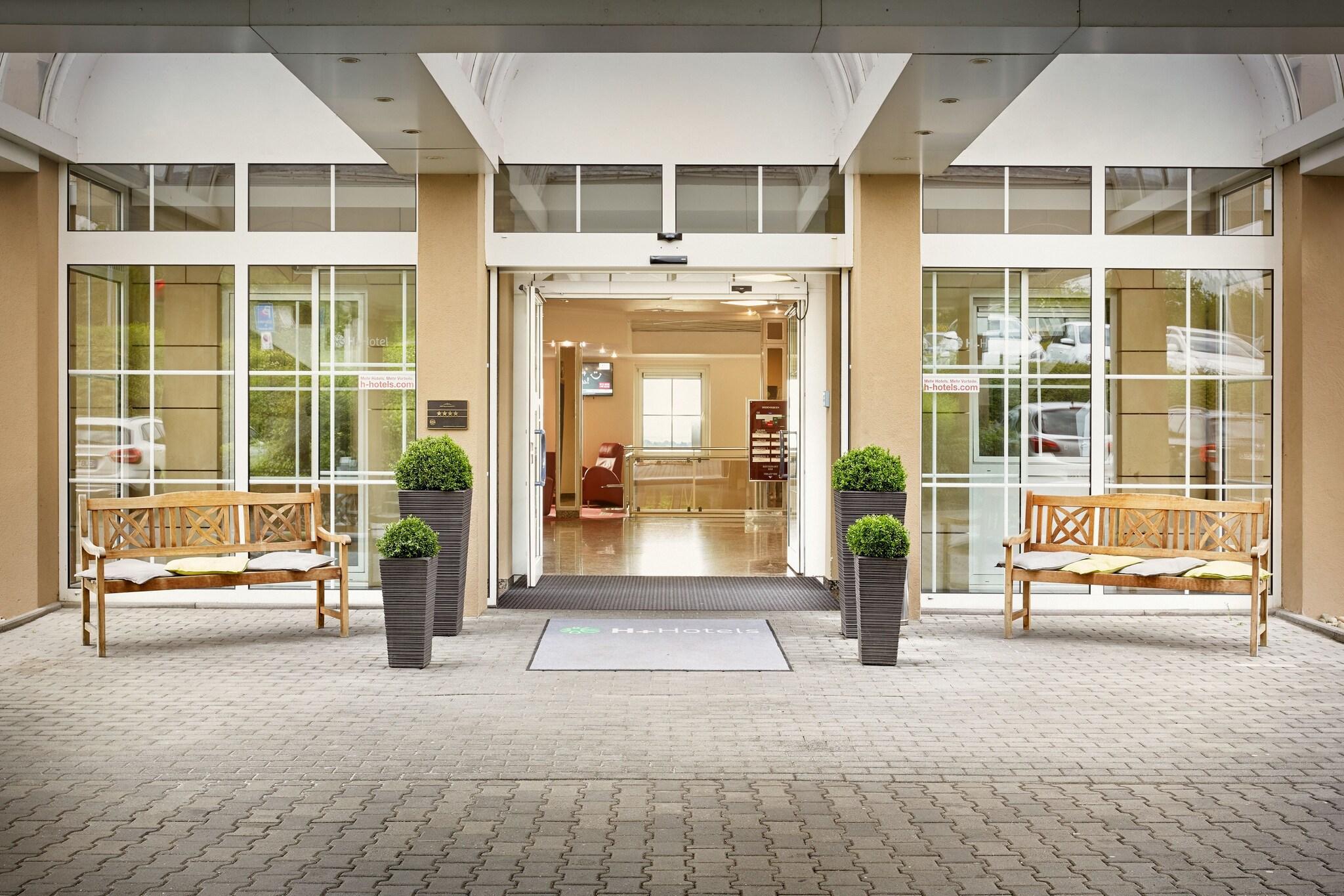 Vista Exterior H+ Hotel Frankfurt Airport West