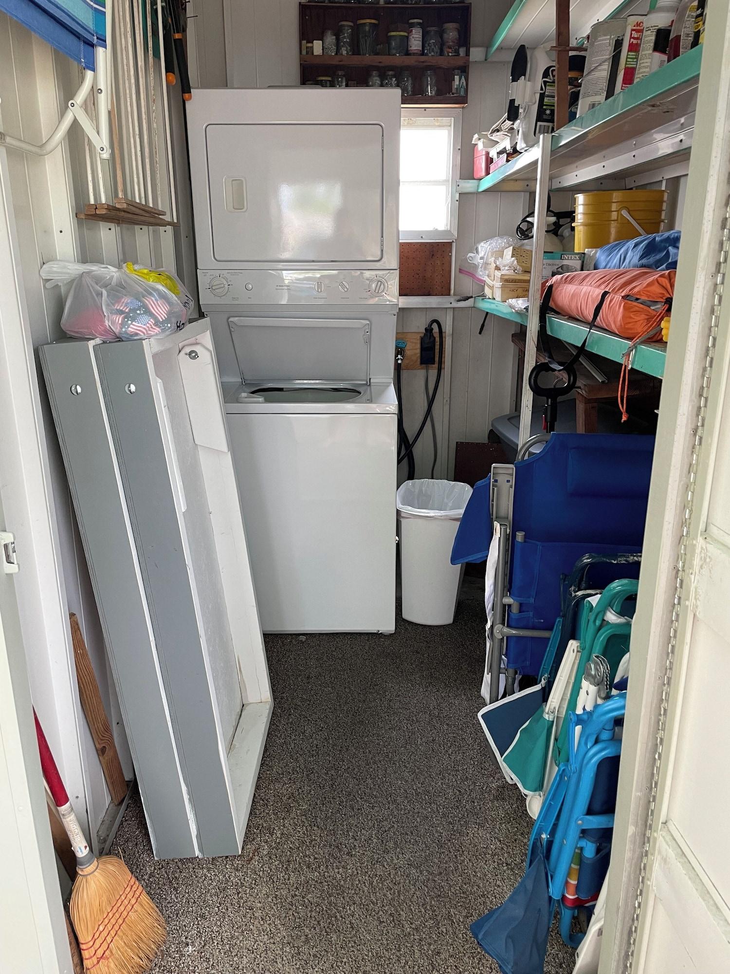 Lavadero Fun In The Sun at a 55+ Community that is in a quiet residential area.