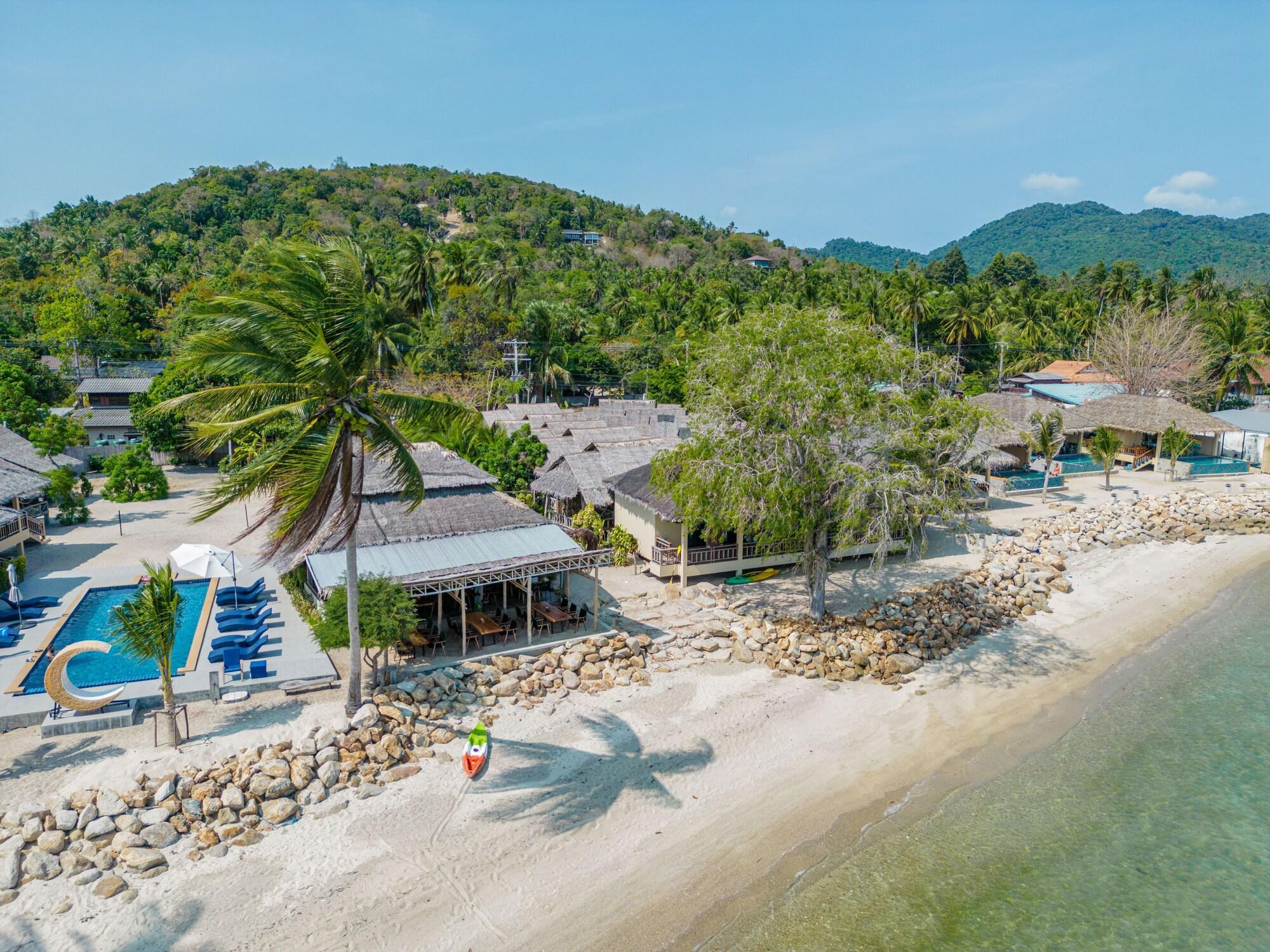 Vista Exterior Absolute Beachfront Resort