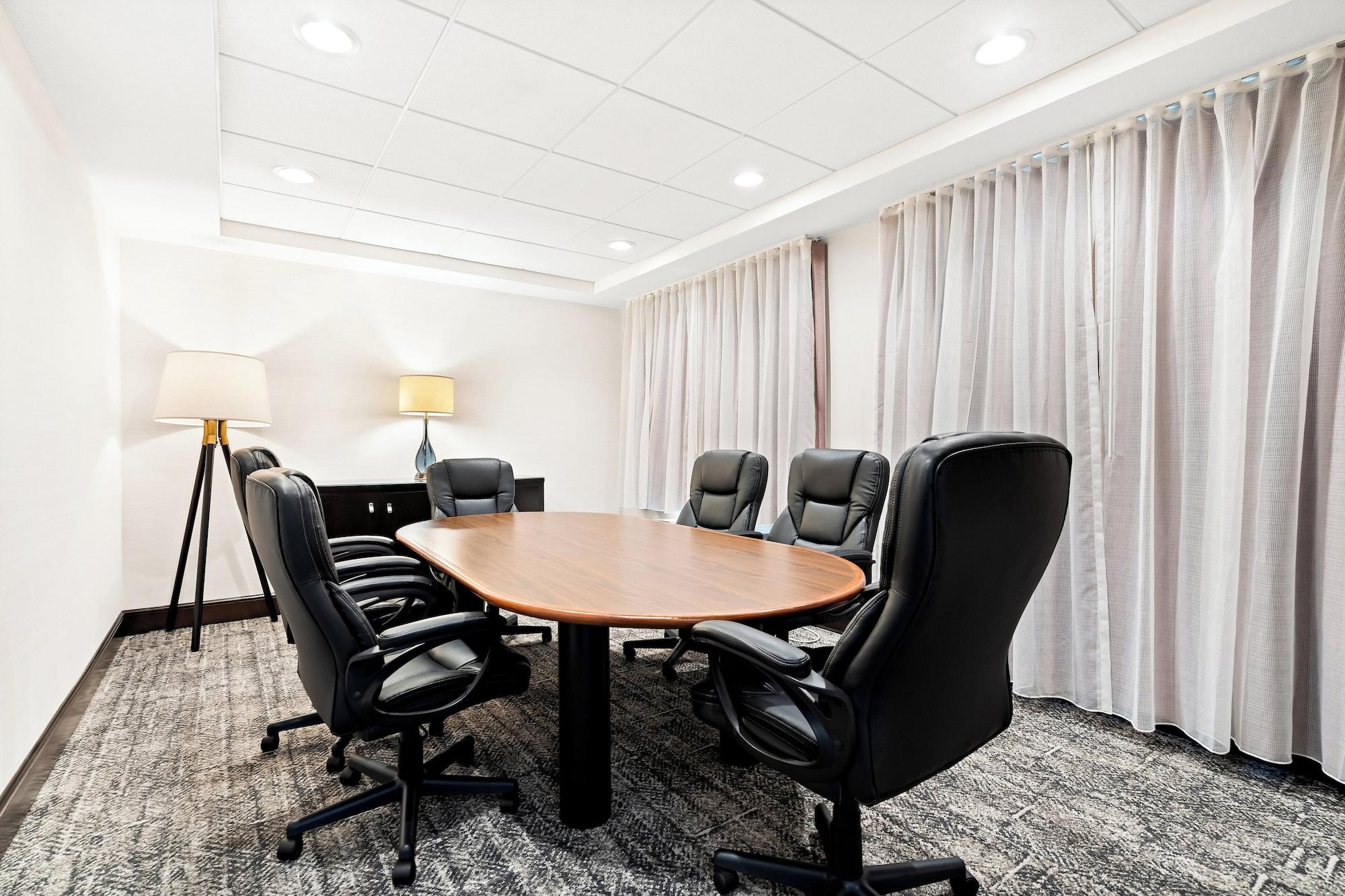 Sala de Reuniones Staybridge Suites Cincinnati North by IHG
