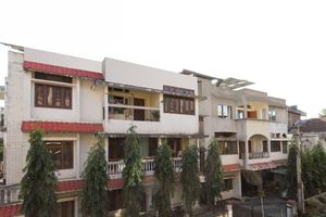 Alojamiento - OYO 8209 Stay Down Town