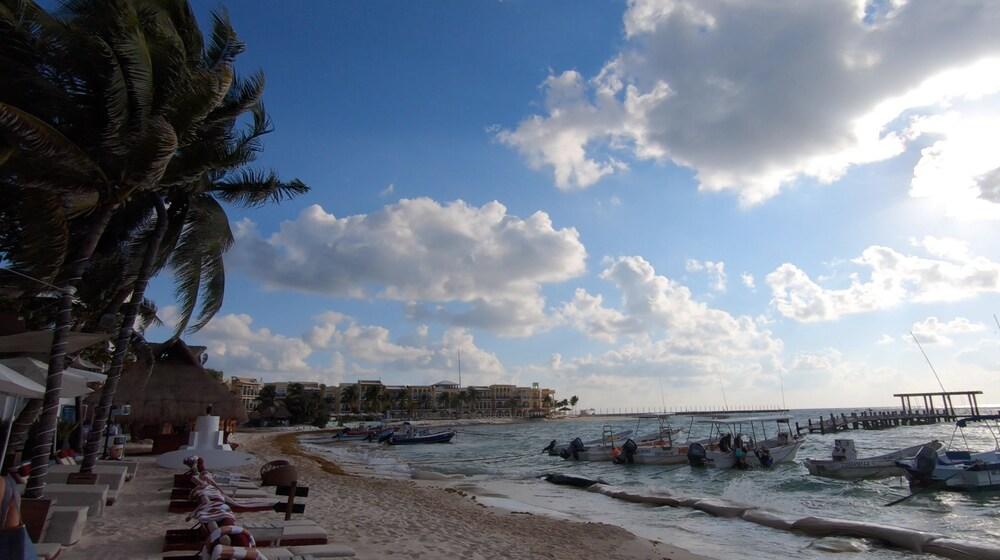 Hotel Maya Villa Condo Hotel