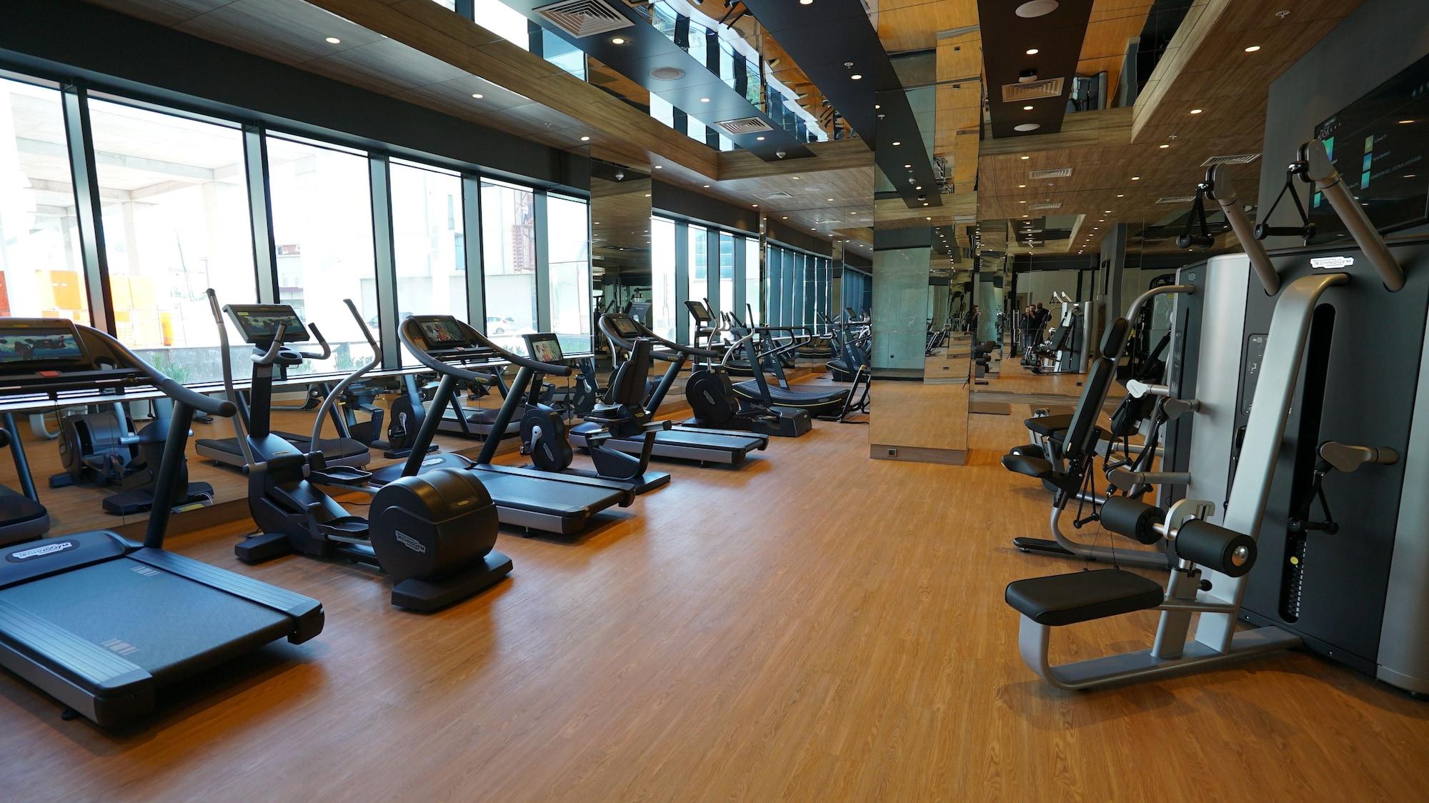 Gimnasio TRYP by Wyndham Istanbul Basın Ekspres