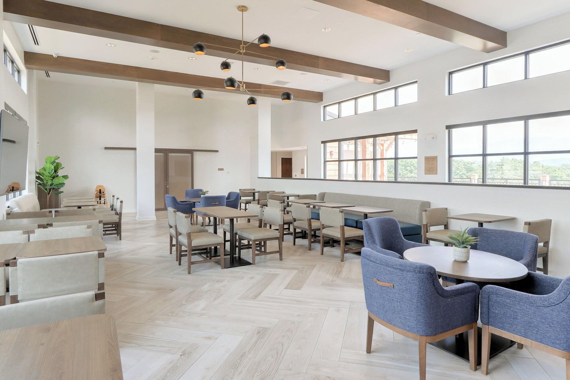 Restaurant Staybridge Suites Pigeon Forge Smoky Mtns by IHG