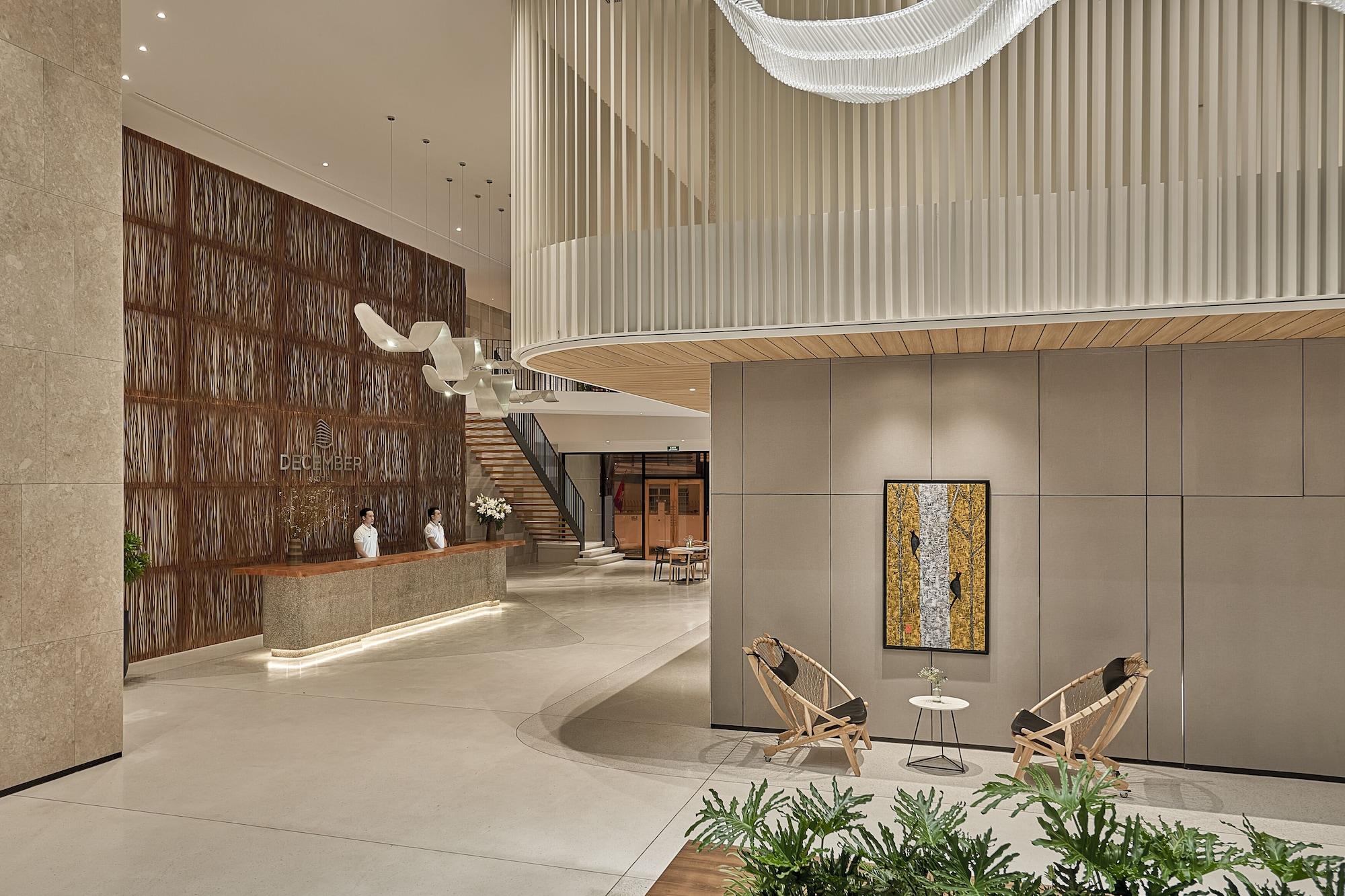 Vista Lobby December