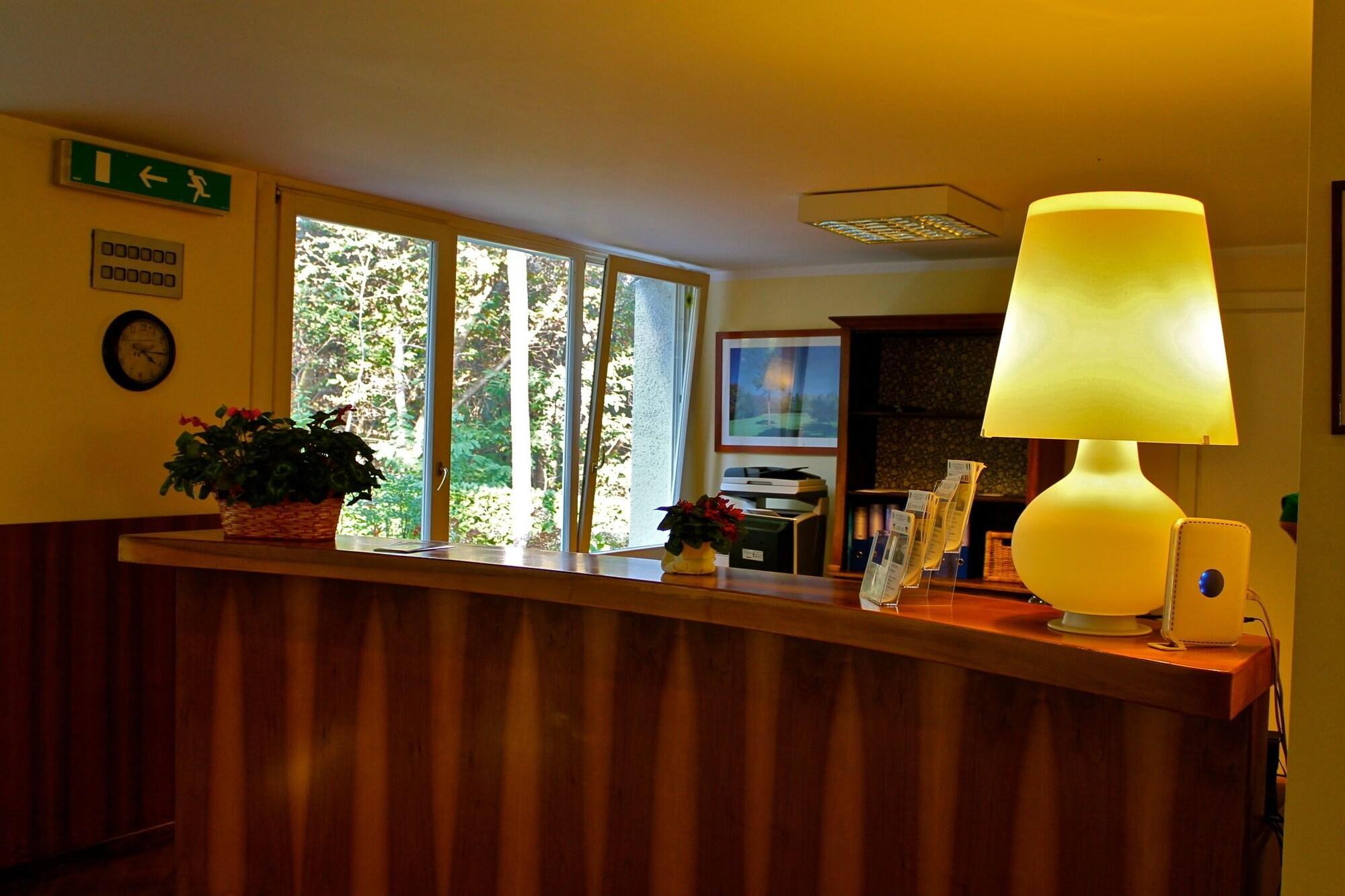 Vista Lobby Golf Hotel La Pinetina