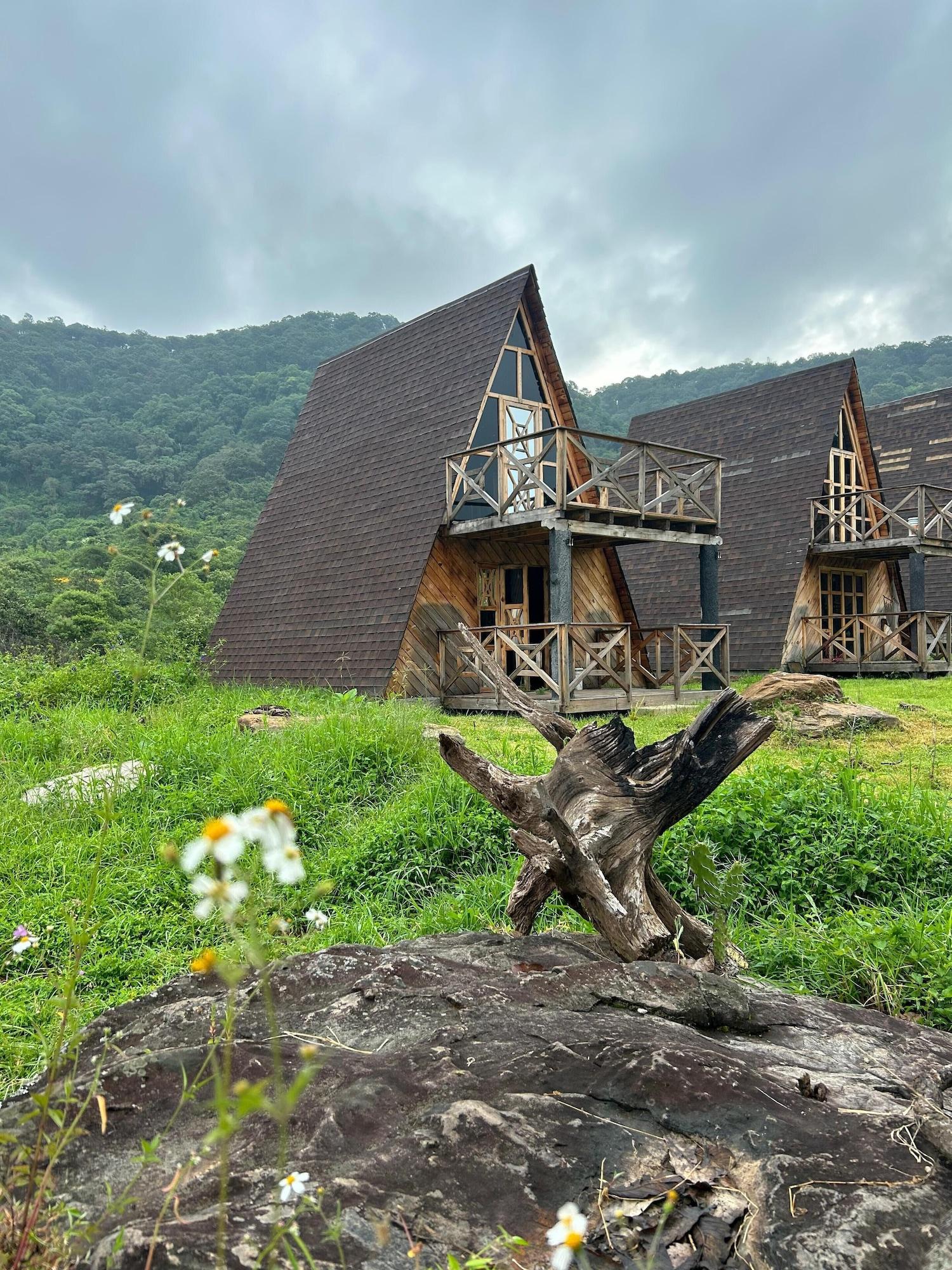 Vista Exterior Oasis Hotel & Resort Mazamitla