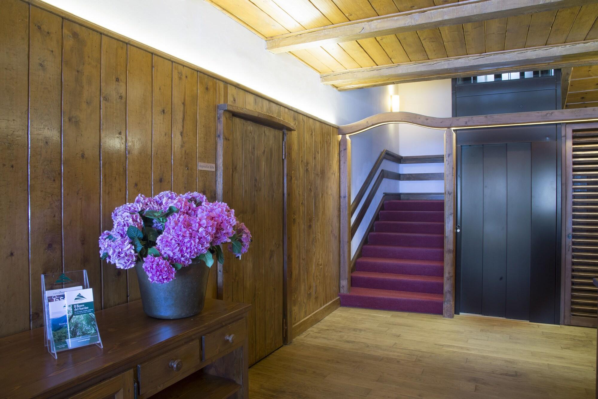 Vista Lobby Albergo Ristorante Bucaneve