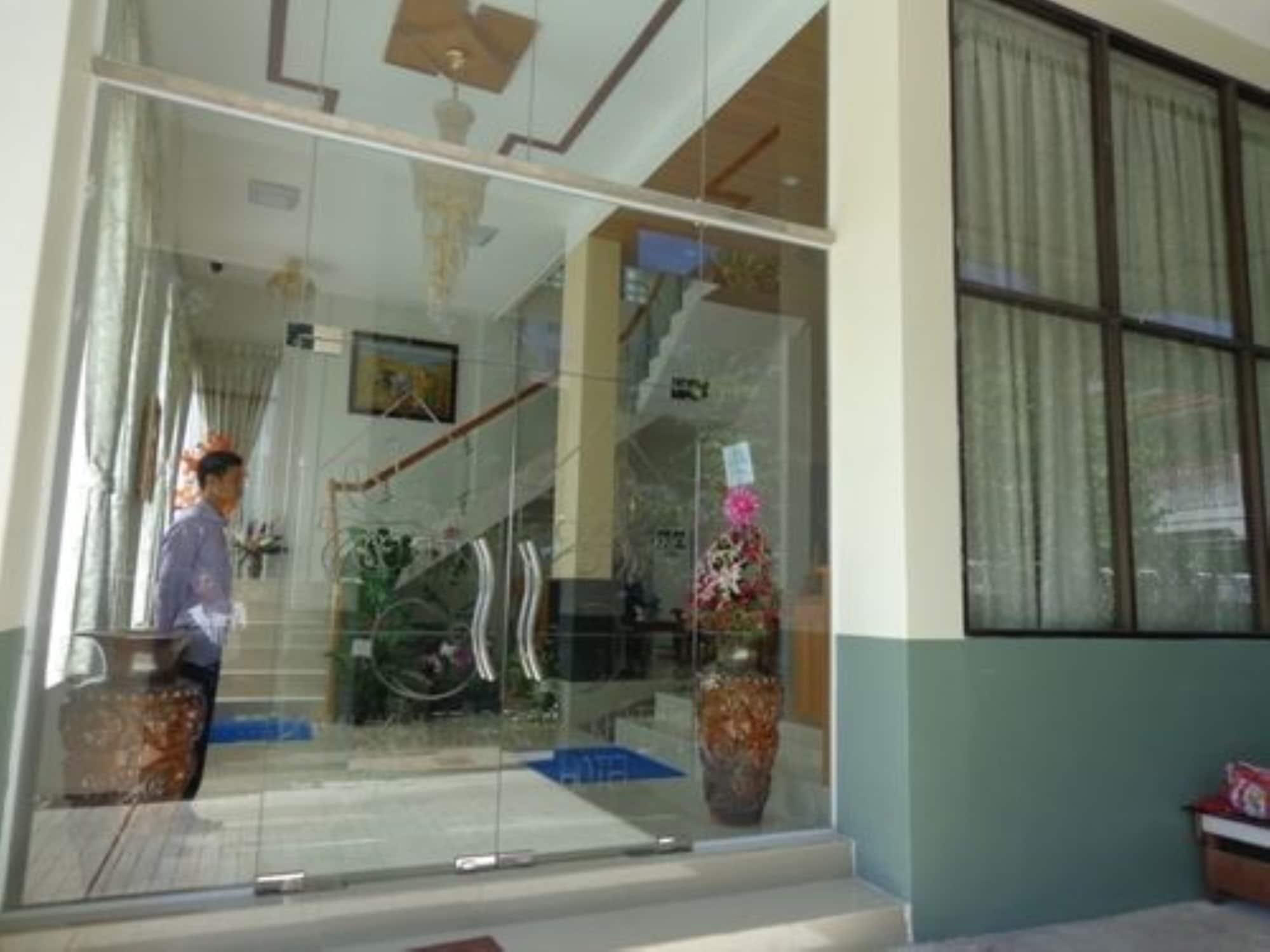 Vista Exterior Royal Khattar Hotel