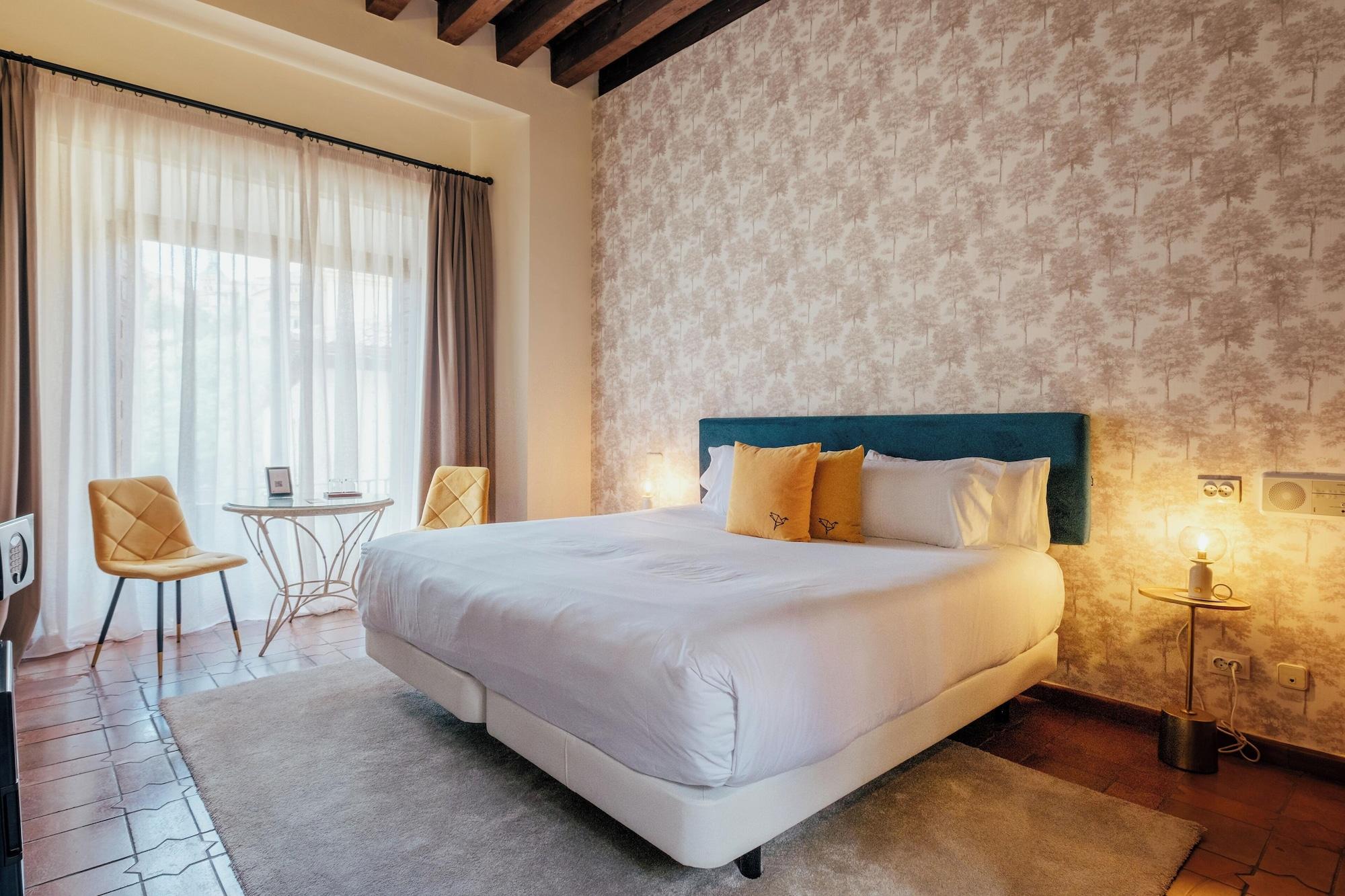 Habitación Hotel Cetina Palacio Ayala Berganza.