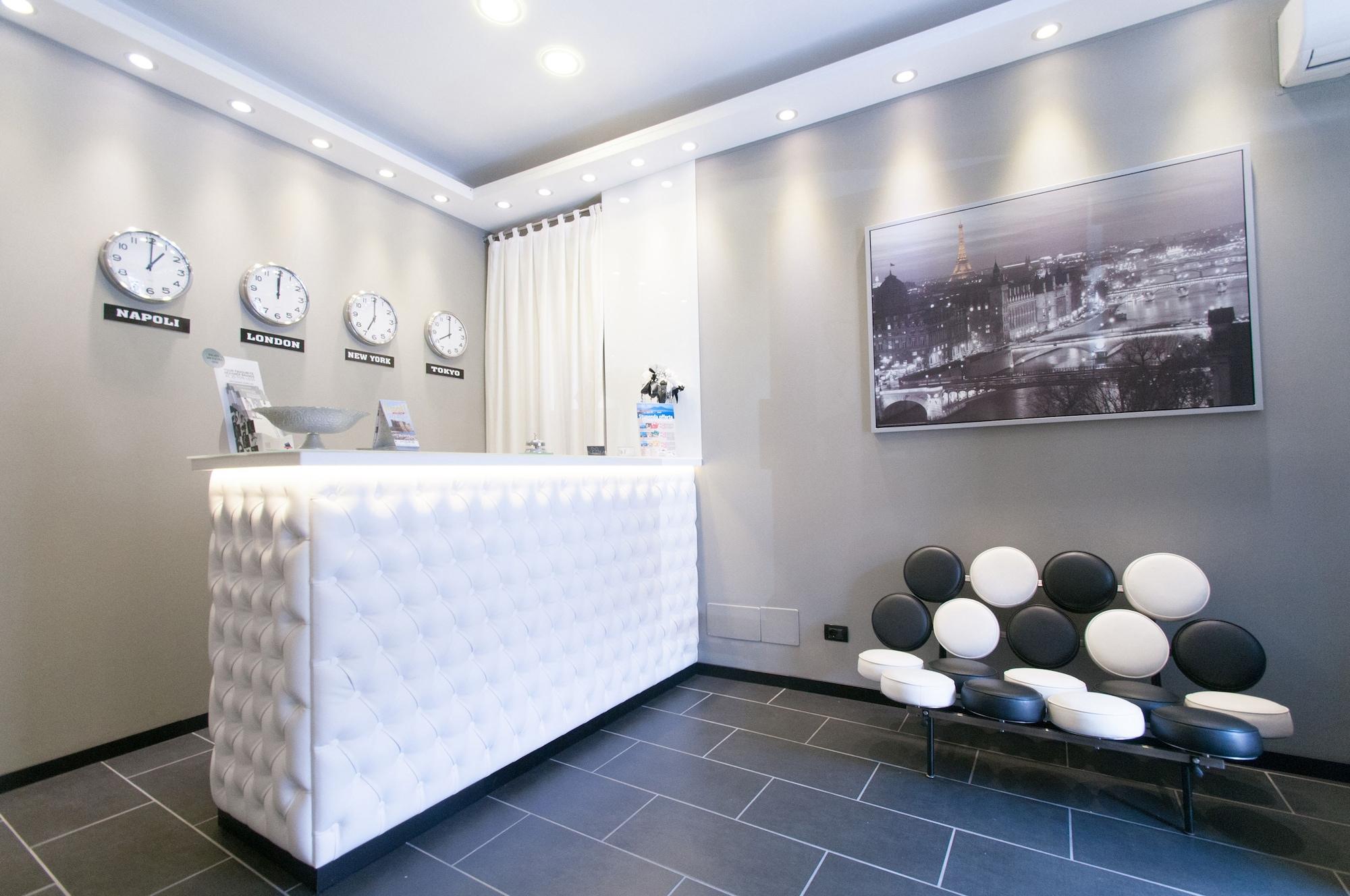 Varios Fly Boutique Hotel