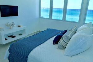 Alquiler Vacacional - Beach Front Condo With Endless Ocean Views