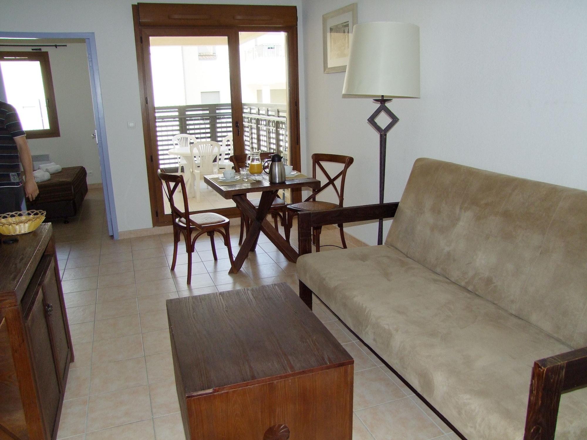 Habitación UZES APPART HOTEL