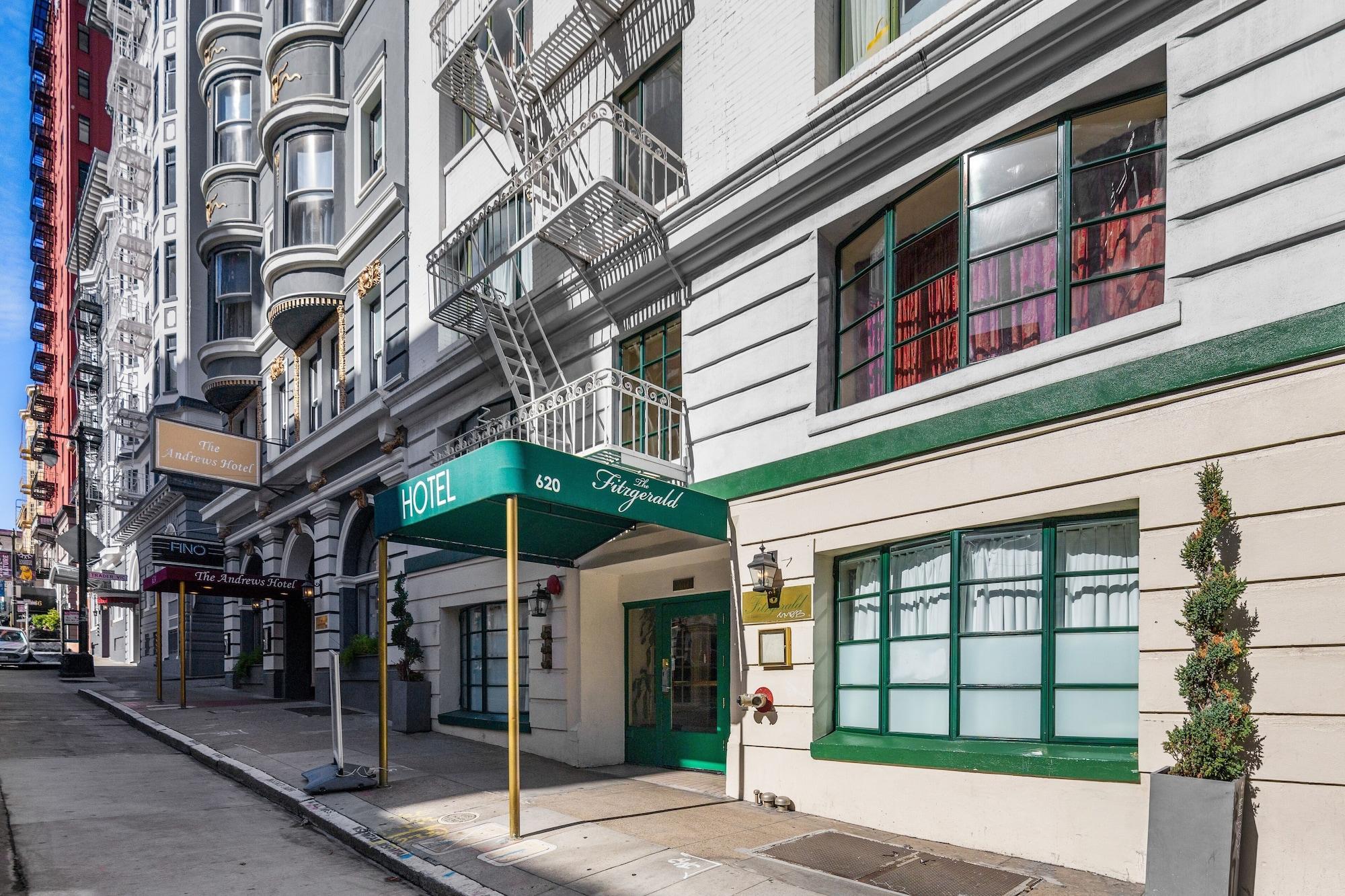 Varios Fitzgerald Hotel