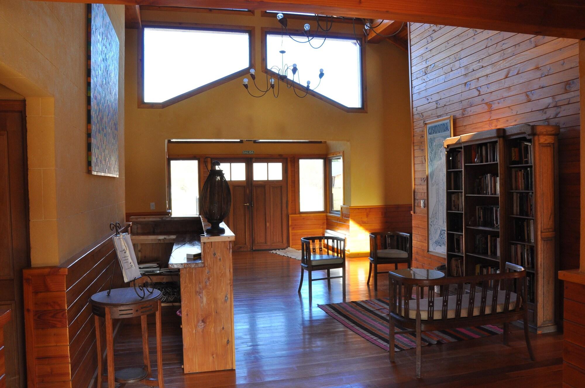 Vista Lobby Hosteria Ruca Kitai