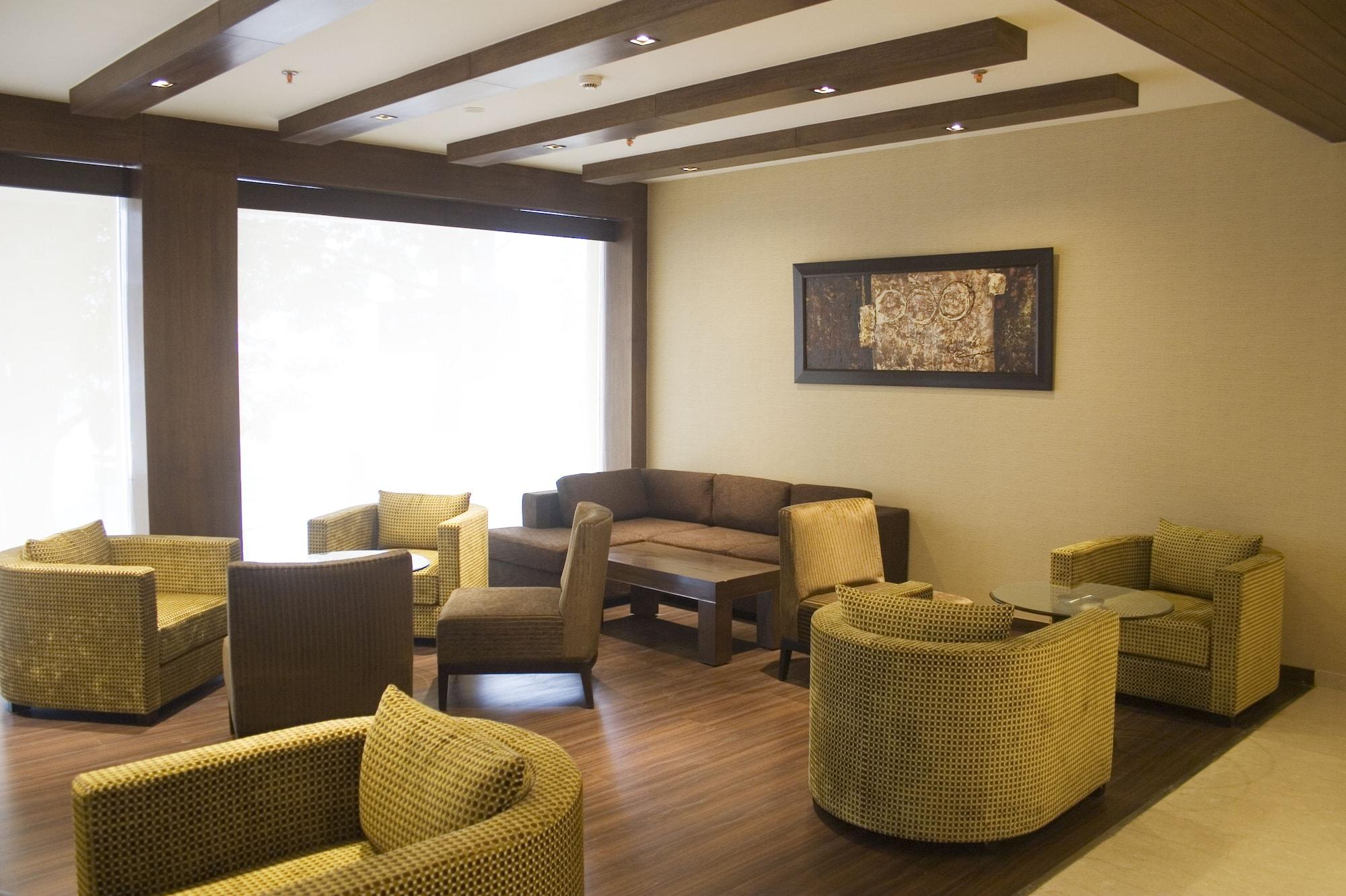 Vista Lobby Shervani Hotel Nehru Place