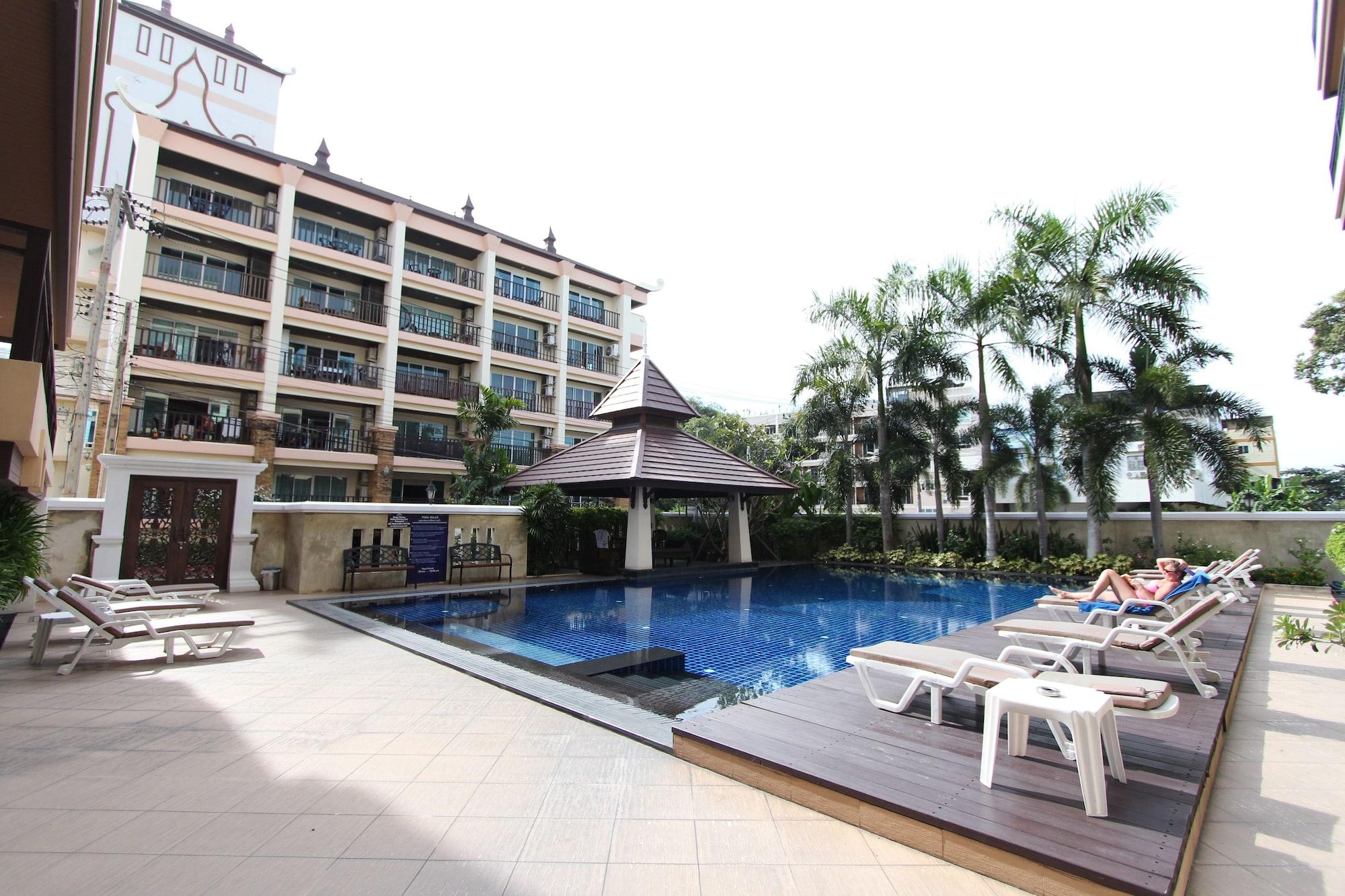 Vista Exterior Jomtien Beach Penthouses