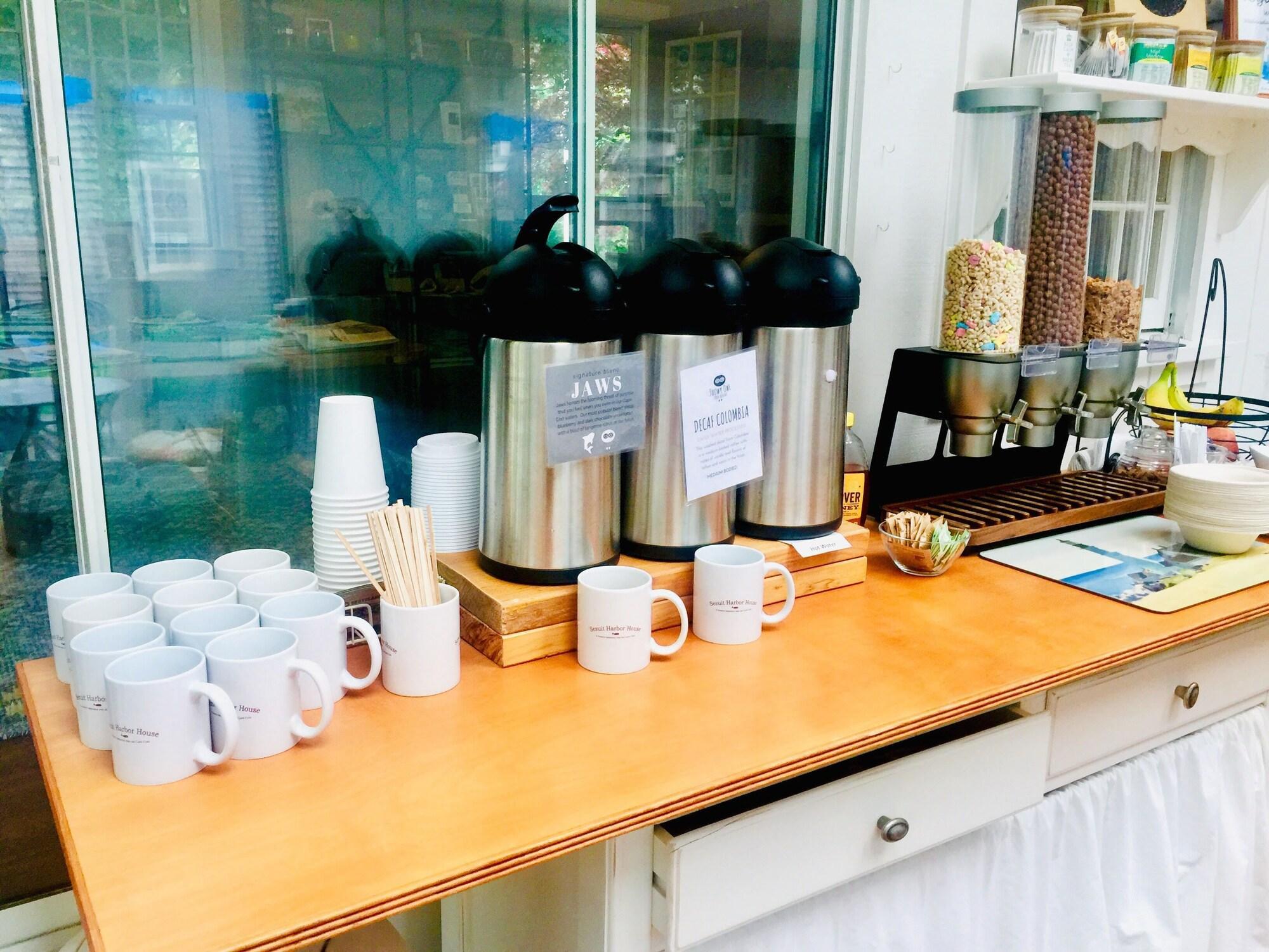 Vista Lobby Sesuit Harbor House