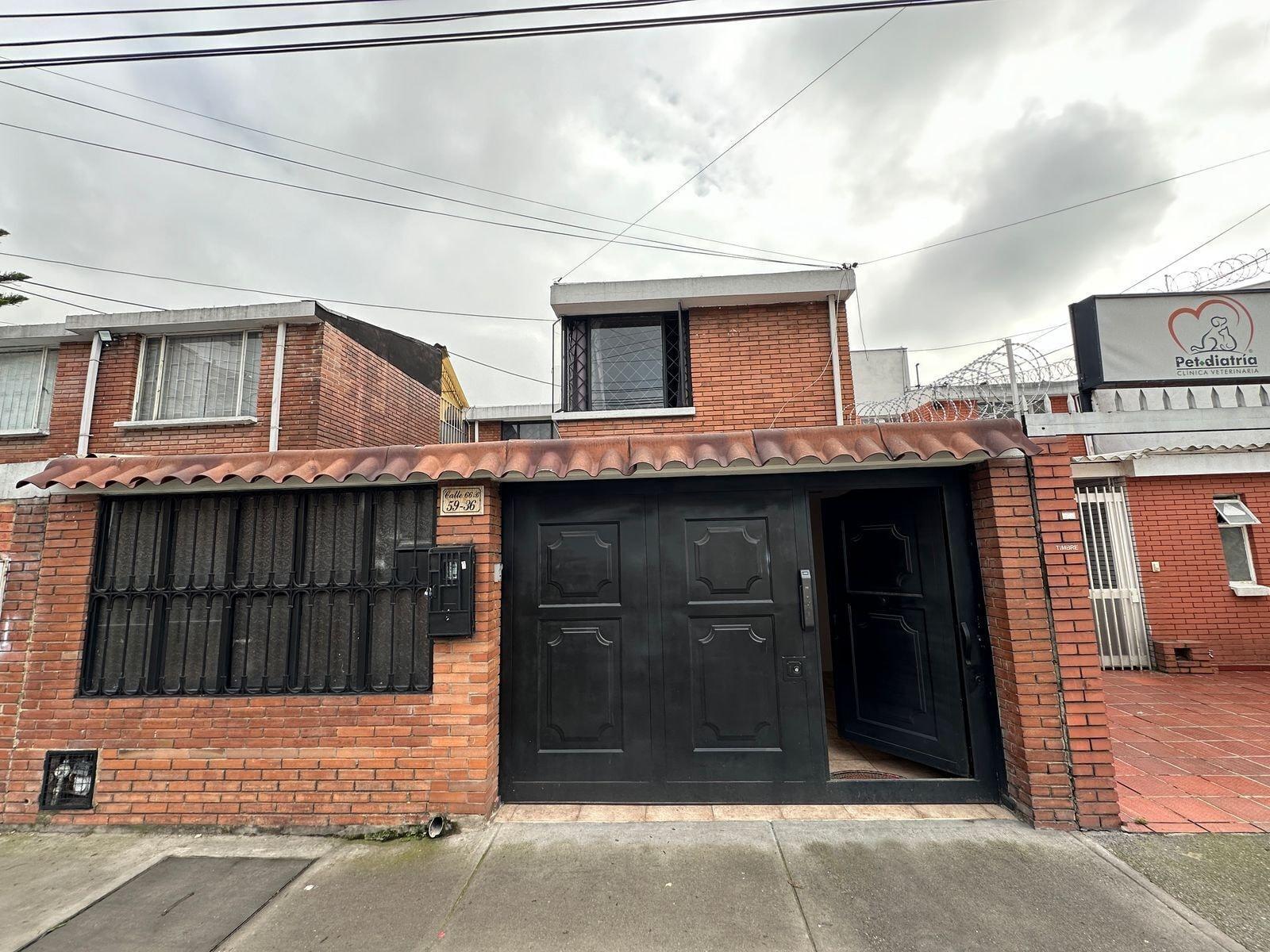 Varios BAMUKA HOSTEL