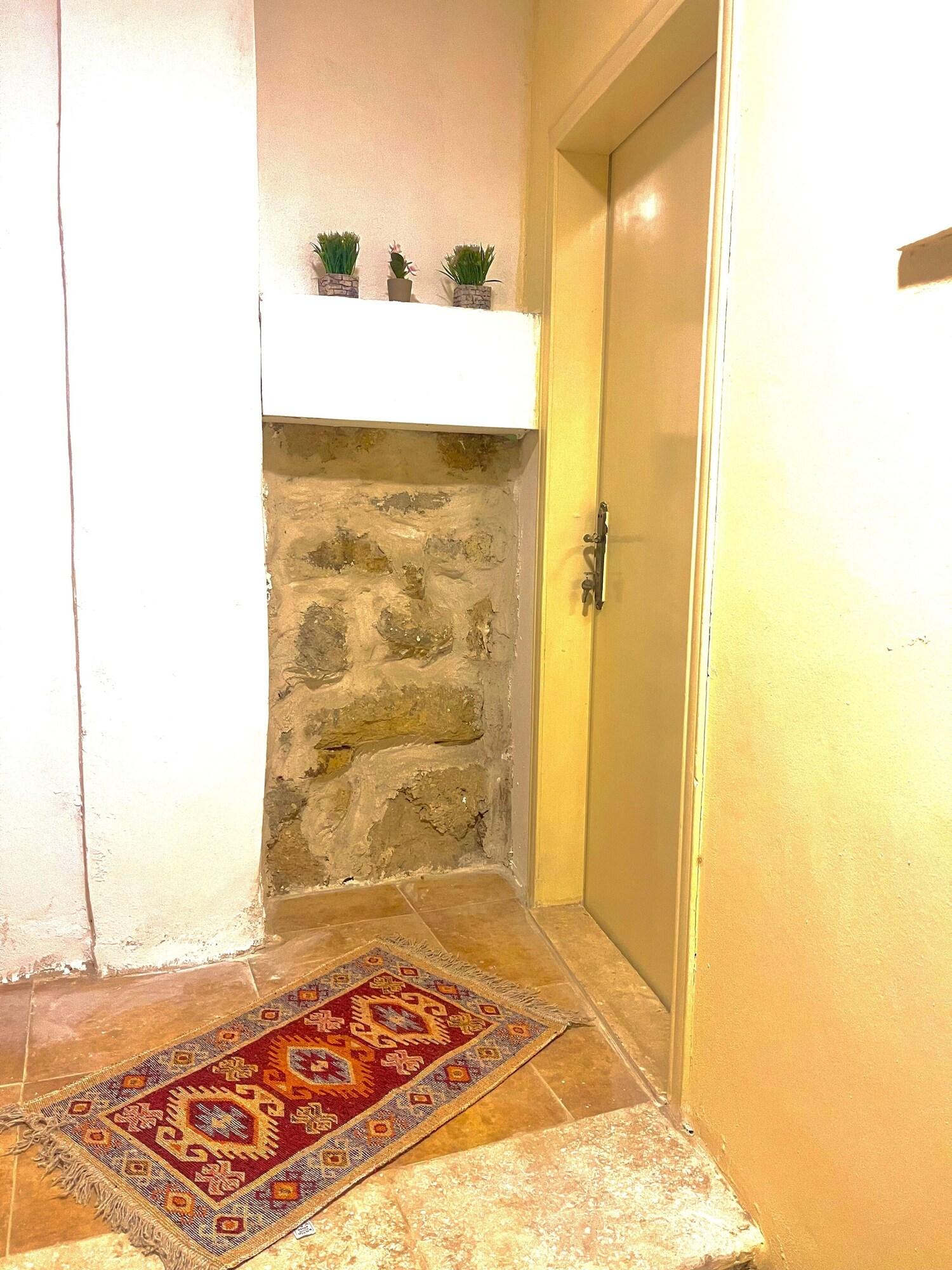 Vista Lobby RoadHouse