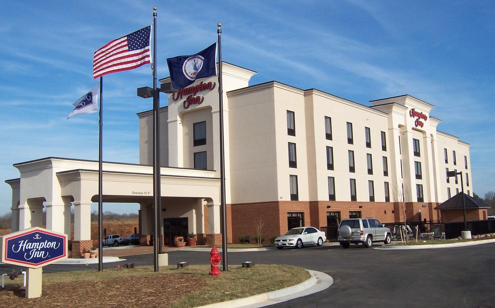 Vista Exterior Hampton Inn Farmville, VA