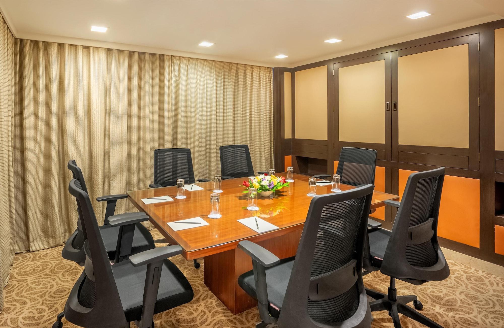 Sala de Reuniones St. Marks Hotel Bengaluru, a member of Radisson Individuals