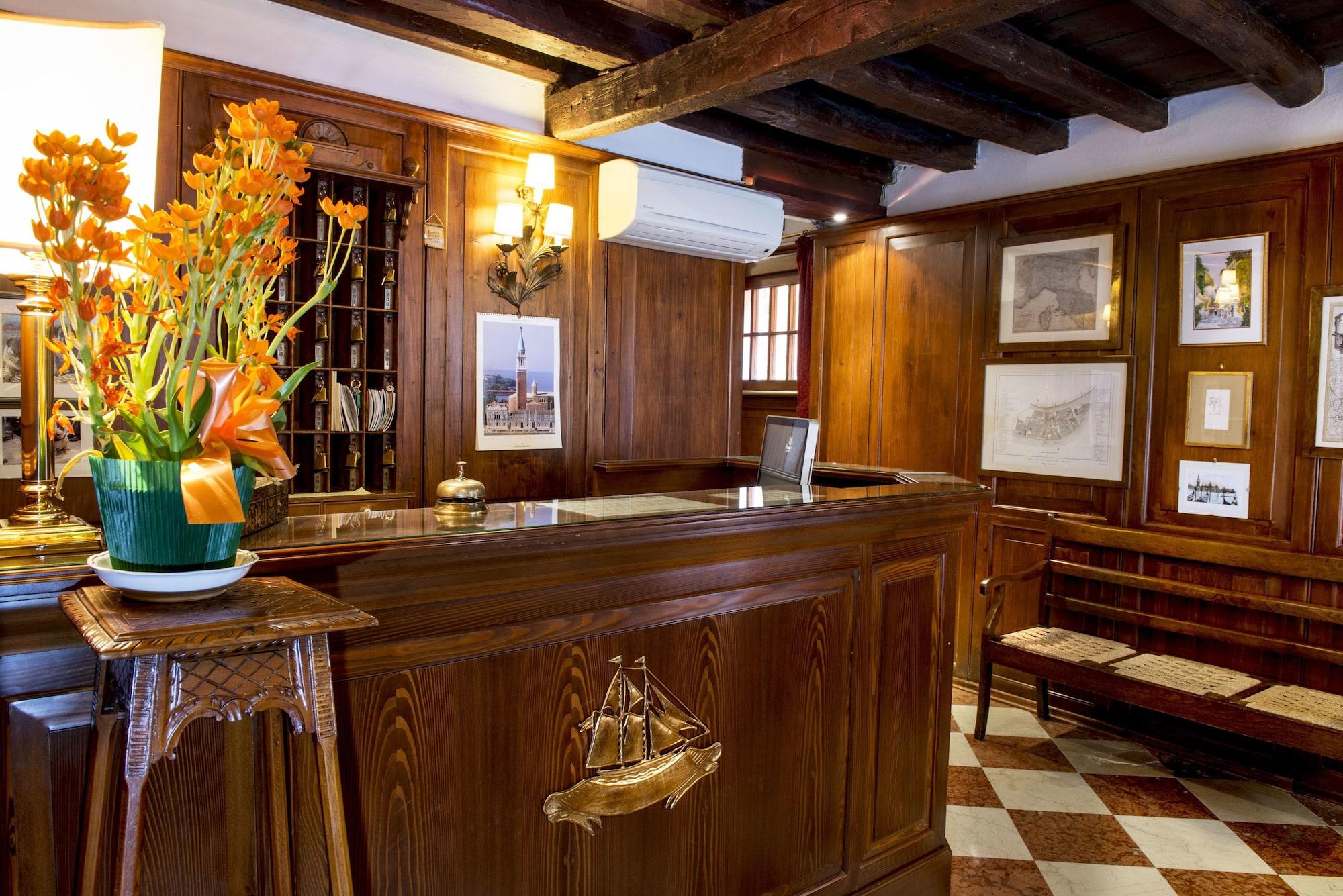 Vista Lobby Agli Alboretti